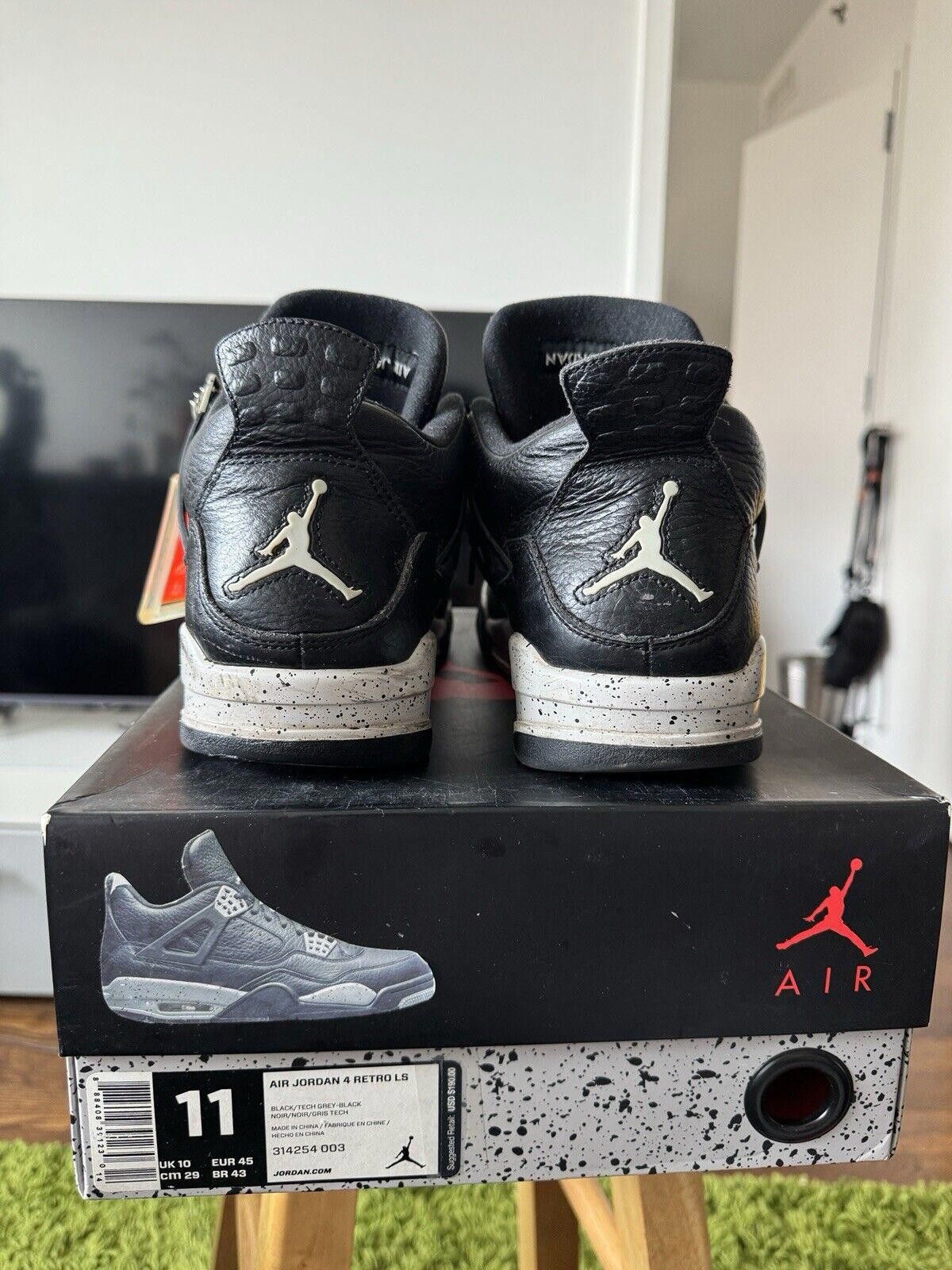 Jordan Brand Nike Air Jordan 4 Retro “Oreo” (2015) Size US 11 / EU 44 - 3 Thumbnail