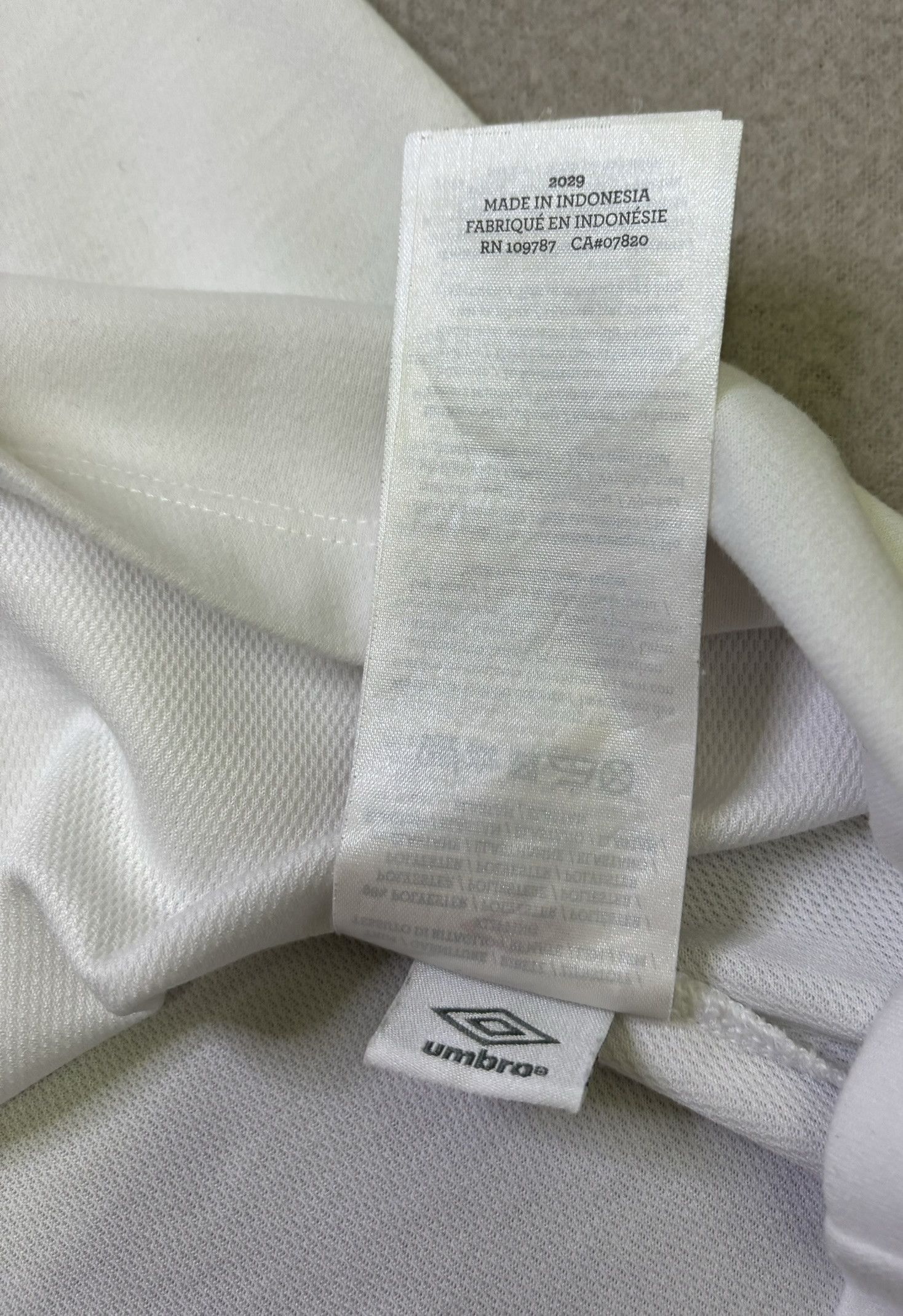 Umbro England 2012 #7 Umbro Football Jersey Size M/L Size US L / EU 52-54 / 3 - 17 Thumbnail