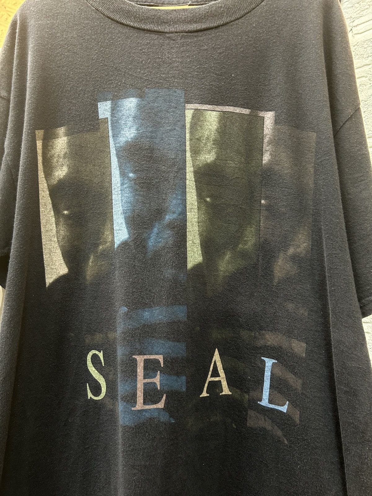 Band Tees Seal Vintage T Shirt 90’ Size US L / EU 52-54 / 3 - 3 Thumbnail