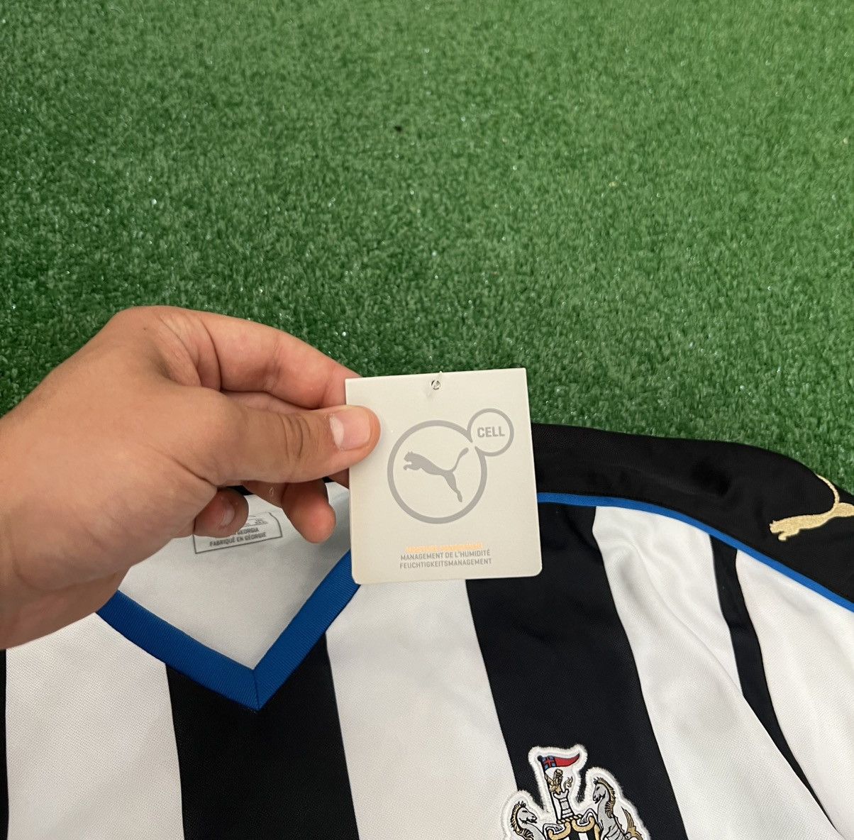 Puma × Vintage Vintage Newcastle United 2015/16 Home Shirt Size US XXL / EU 58 / 5 - 5 Thumbnail