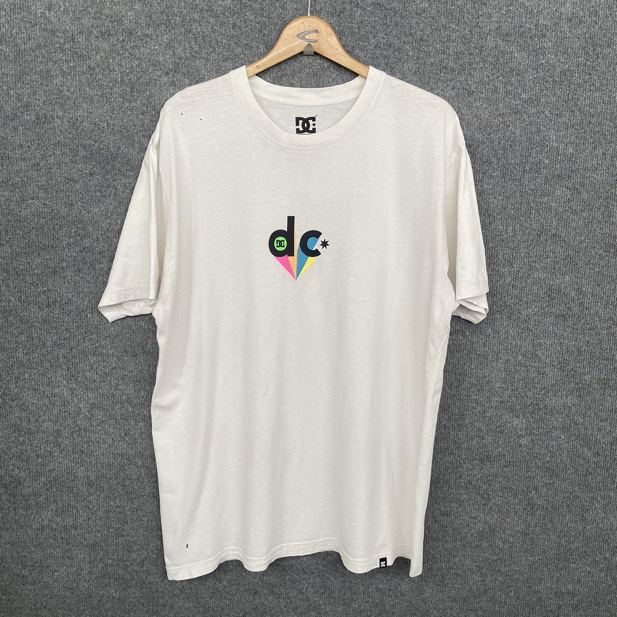 DC Vintage Y2K DC Skateboard T Shirt Size US XL / EU 56 / 4 - 1 Thumbnail