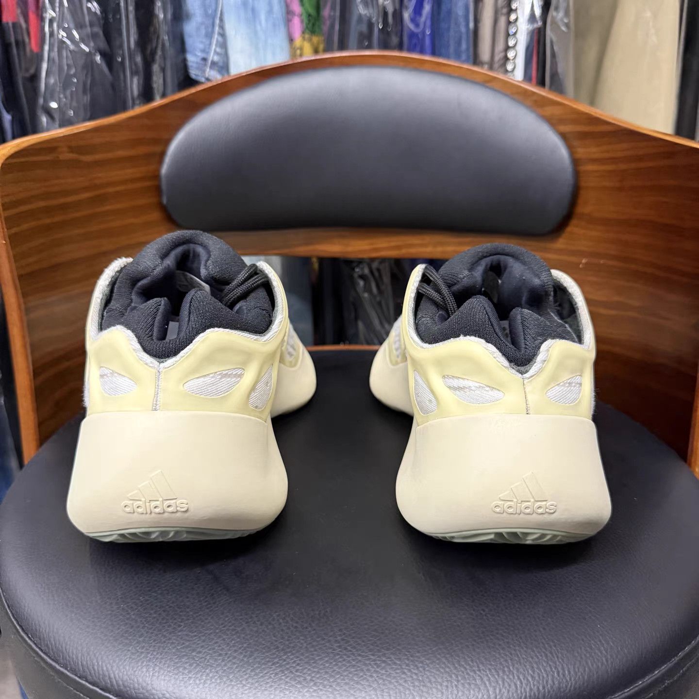 Adidas adidas Yeezy 700V3 Casual Shoes K15 Size US 10 / EU 43 - 3 Thumbnail