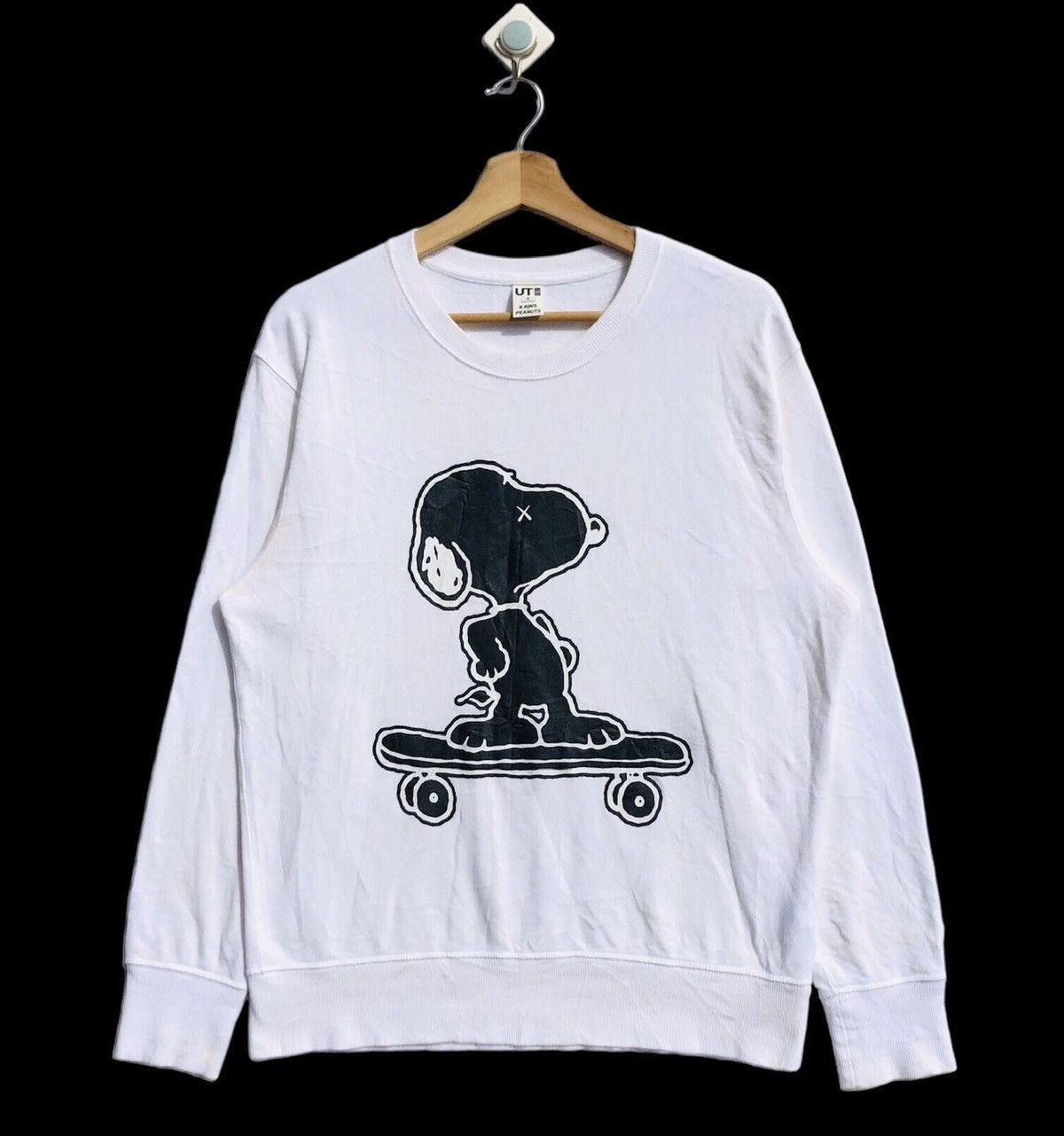 Kaws 🔥Accept Binding Offer🔥 Kaws x Peanuts Sweatshirt Size US M / EU 48-50 / 2 - 1 Thumbnail