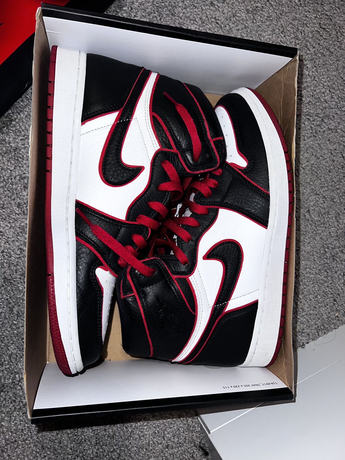 Jordan Brand × Nike × Vintage Air jordan 1 retro high og Size US 9.5 / EU 42-43 - 2 Thumbnail