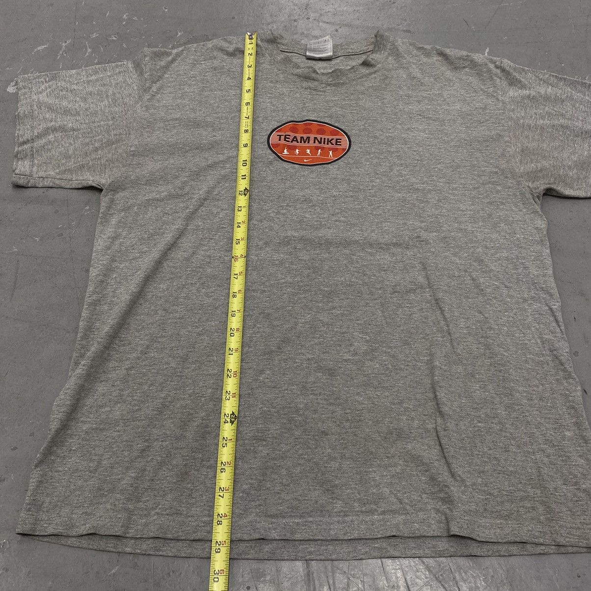 Japanese Brand × Nike × Vintage Vtg Y2K Team Nike Staff Event Tee Promo Center Swoosh Size US L / EU 52-54 / 3 - 3 Thumbnail