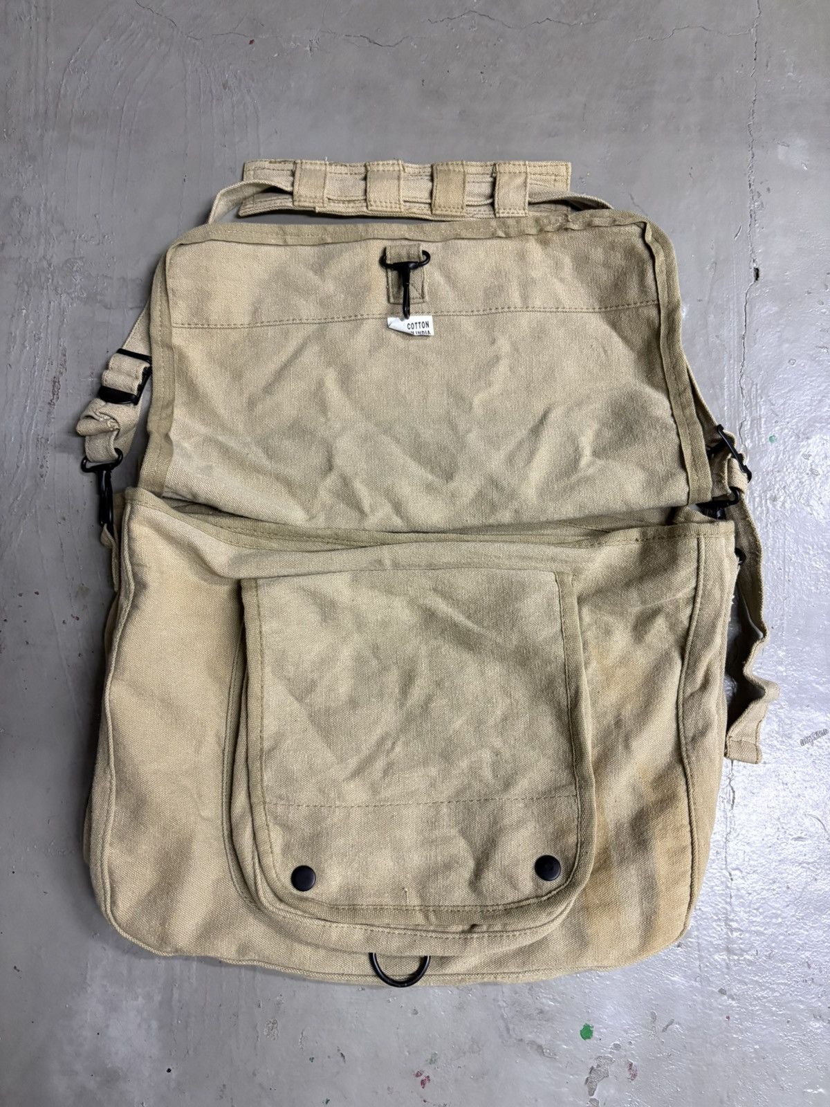 Vintage Vintage Military Bag Multi Pocket Biohazard Messenger Size ONE SIZE - 3 Thumbnail