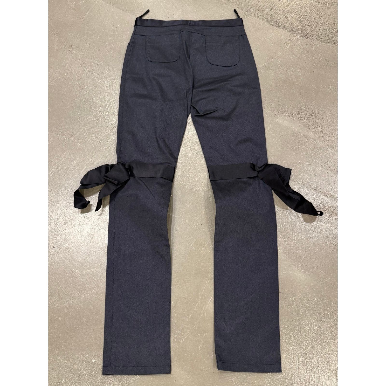 Chanel A/W2005 Chanel Sample runway bow jeans Size 27" / US 4 / IT 40 - 3 Thumbnail