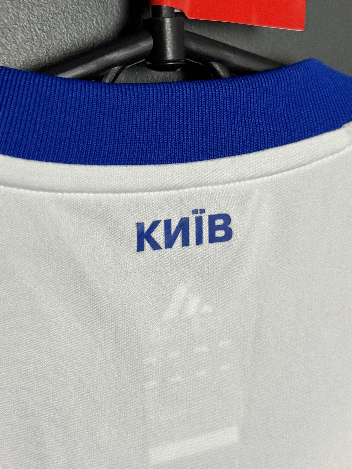 Adidas New Dynamo Kyiv 12/13 Home Football Soccer Jersey T-Shirt Size US S / EU 44-46 / 1 - 4 Thumbnail