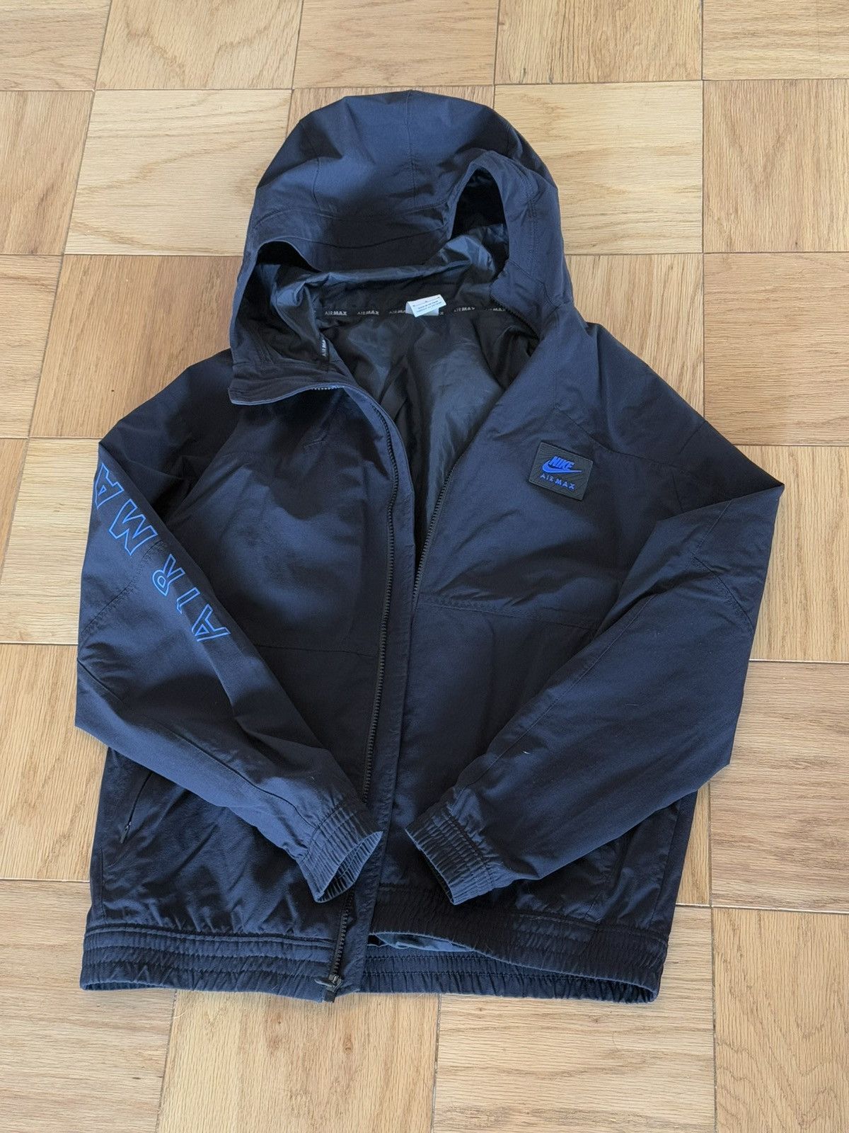 Nike Vintage Nike Air Max Tracksuit Jacket Size US M / EU 48-50 / 2 - 1 Thumbnail
