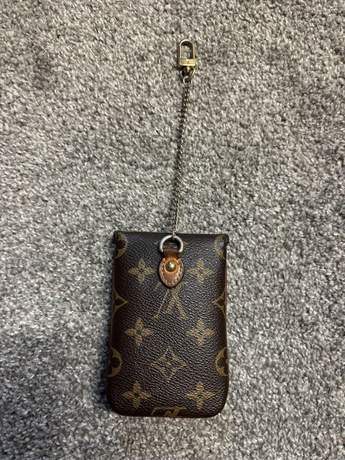 Louis Vuitton monogram clip on pouch