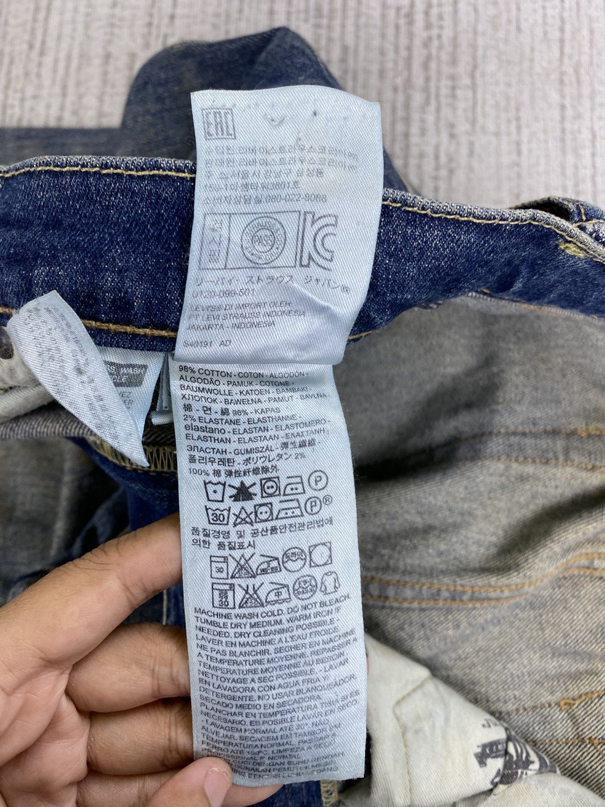 Levi's Vintage Levi’s 519 Distressed Denim Pants Size US 31 - 13 Thumbnail