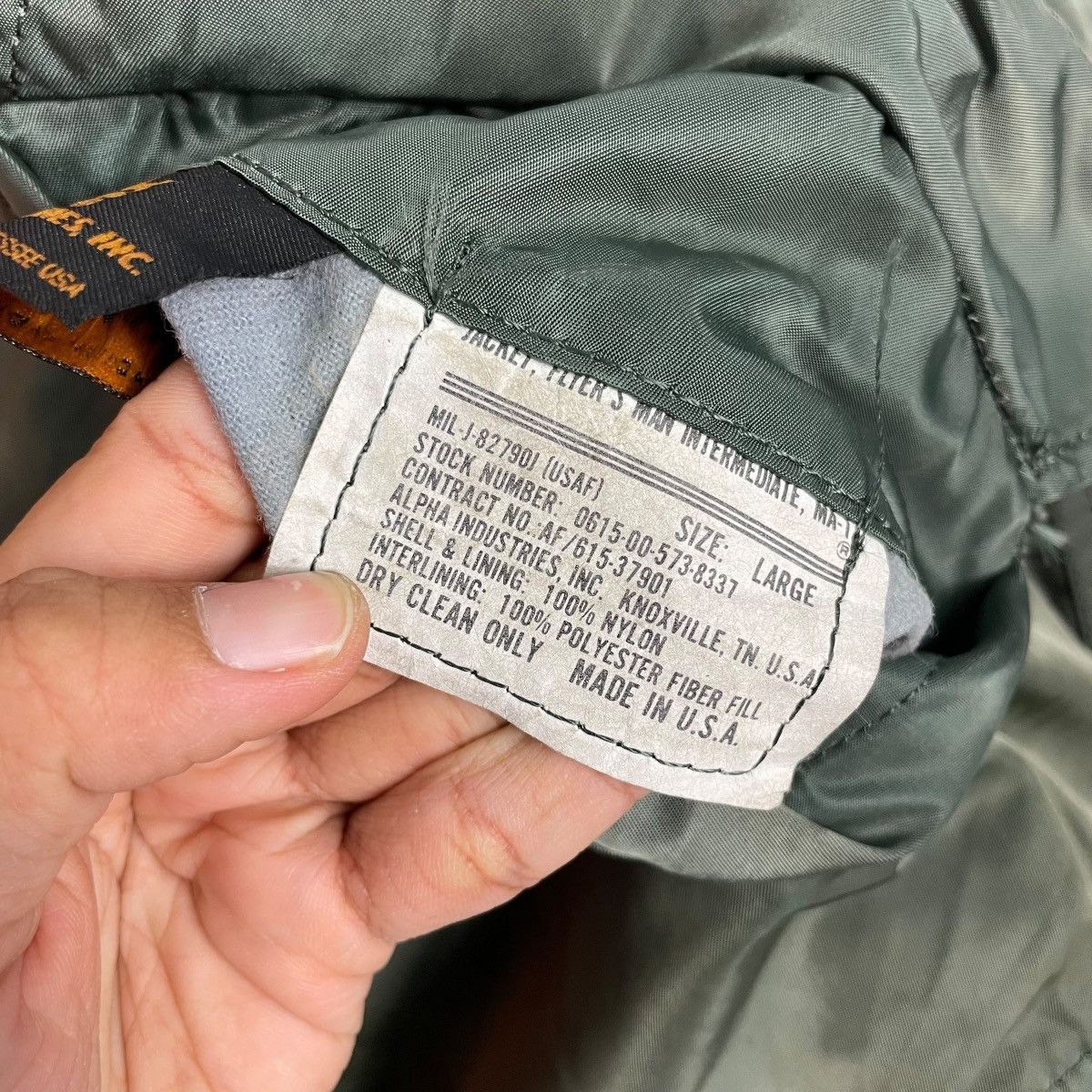 Alpha Industries Vintage Alpha Industries USAF MA-1 Nylon Bomber Size US L / EU 52-54 / 3 - 16 Thumbnail