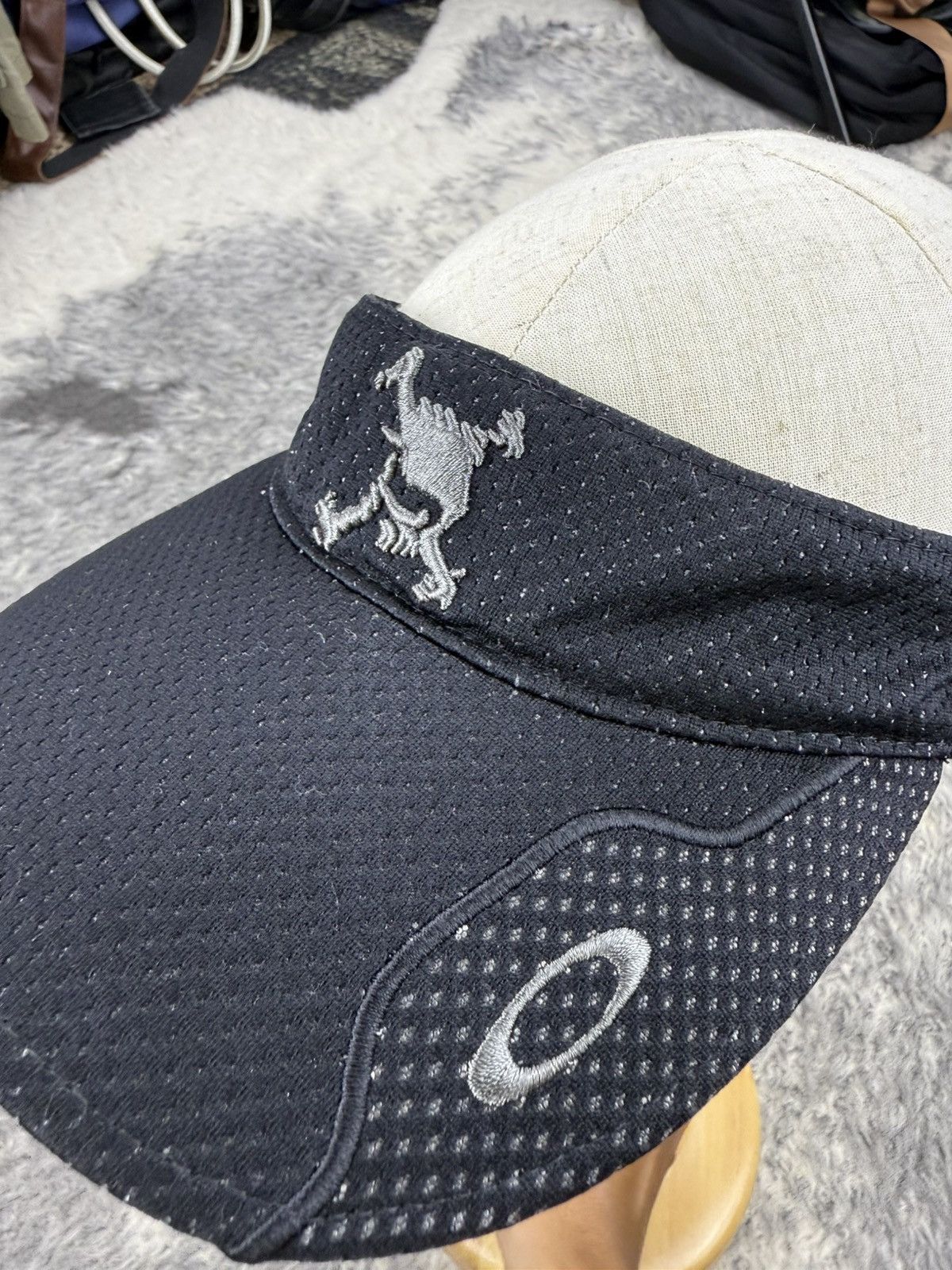 Oakley Vintage OAKLEY Visor Golf Wear Sports Embroidery Logo Size ONE SIZE - 4 Thumbnail