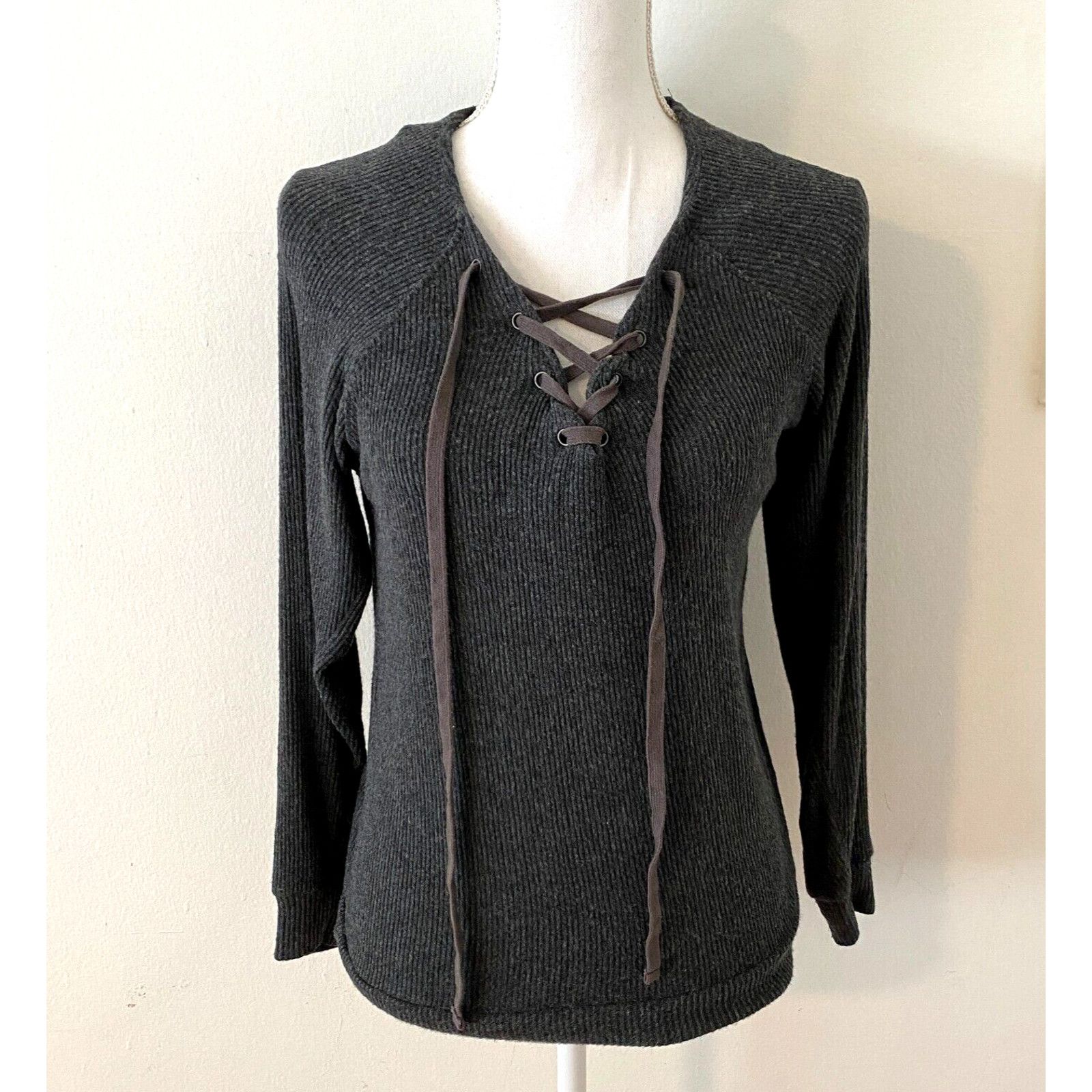 Other VELVET Graham & Spencer Gray Laceup VFront Long Sleeve Top Size XS / US 0-2 / IT 36-38 - 1 Thumbnail