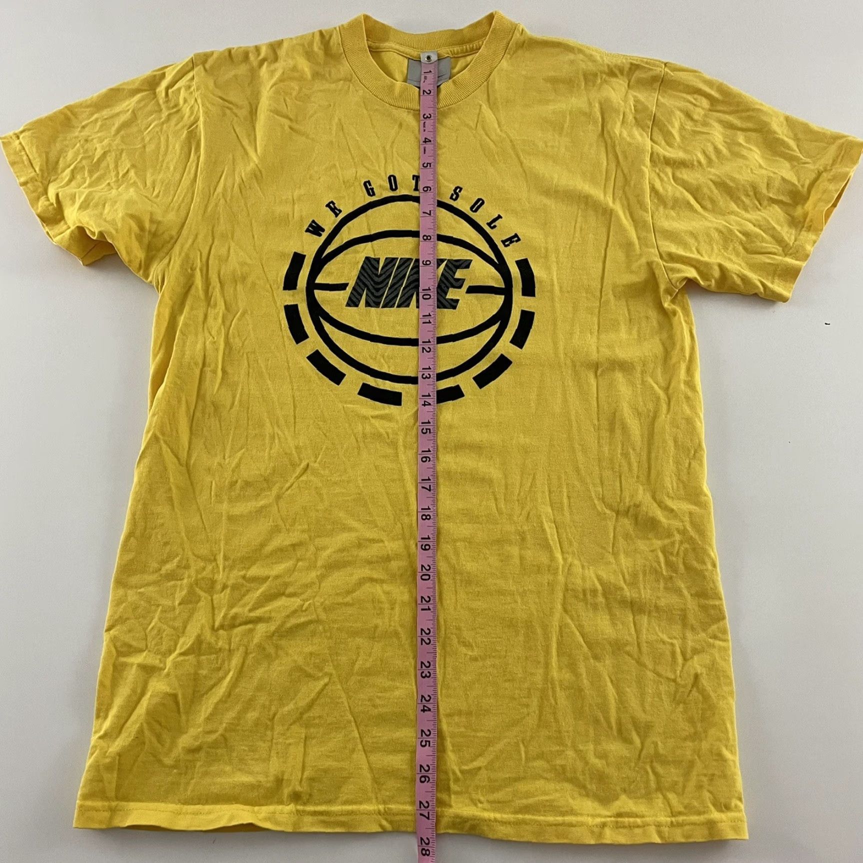 Nike VTG Nike We Got Sole Short Sleeve T Shirt Men M Yellow 90s Basketball Shirt Size US M / EU 48-50 / 2 - 4 Thumbnail