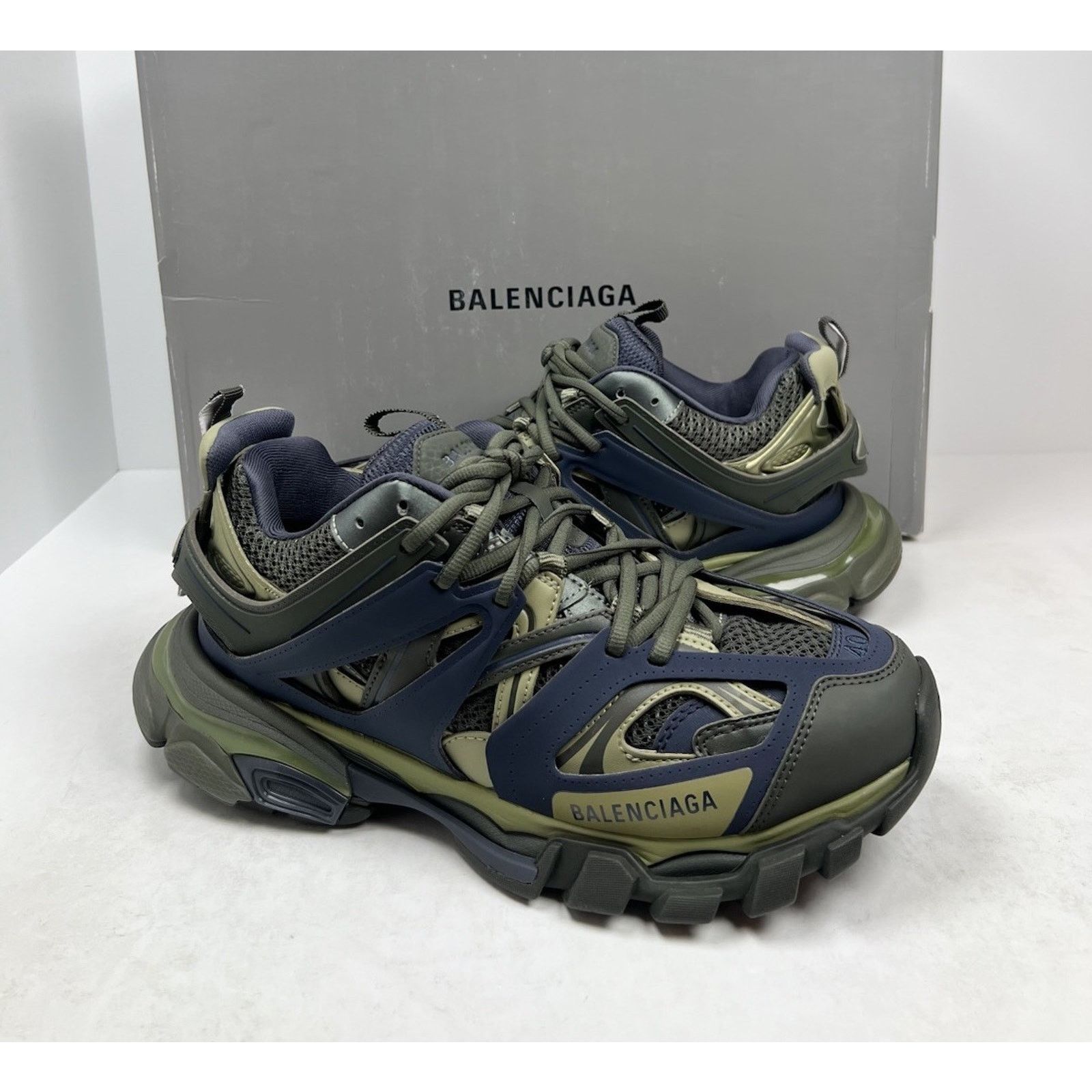 Balenciaga Size 40EU/7US - Balenciaga Track Green/Navy/Yellow NEW Size US 7 / EU 40 - 2 Thumbnail