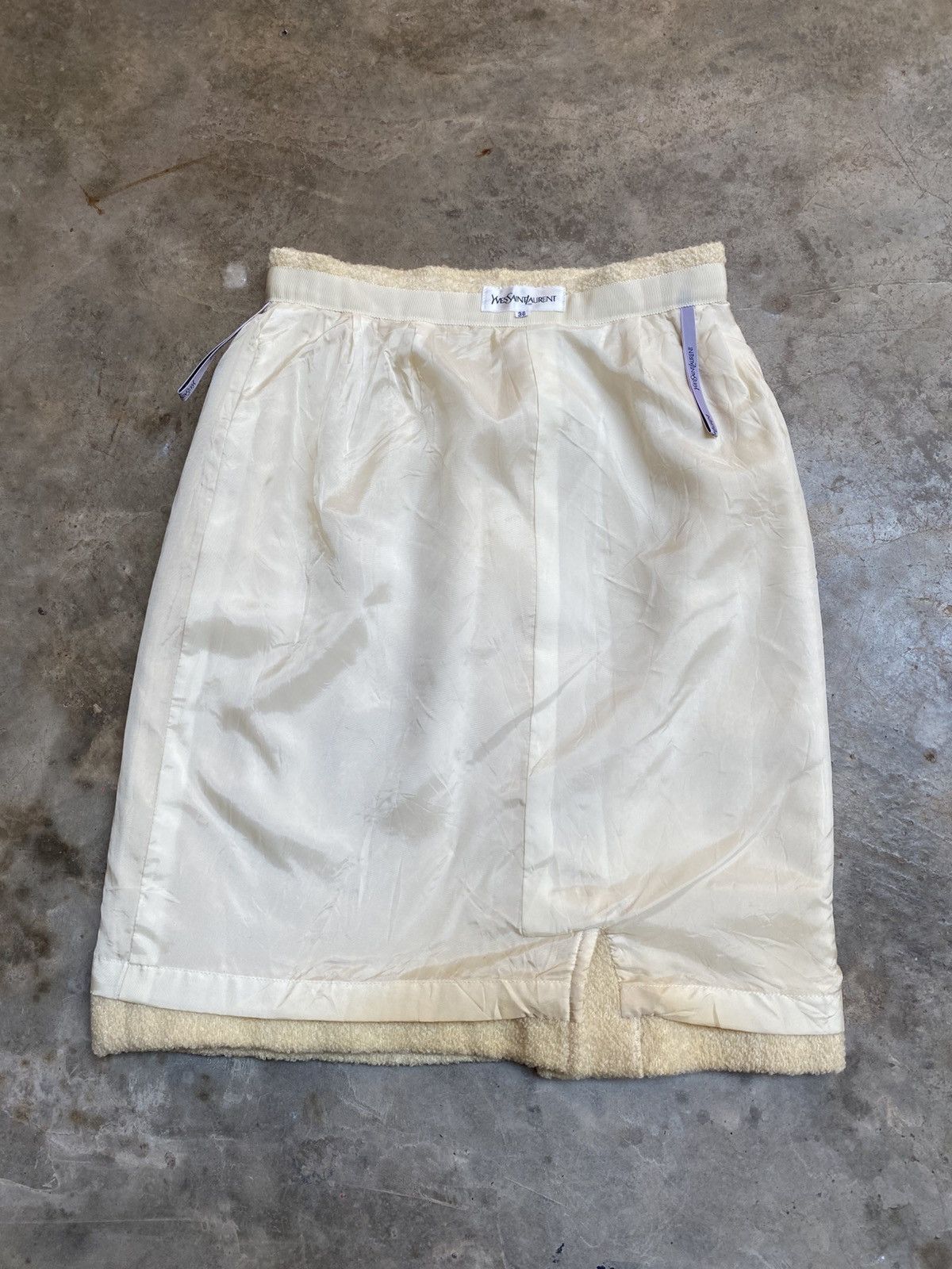 Yves Saint Laurent Yves Saint Laurent Skirt Size 25" / US 0 / IT 36 - 5 Thumbnail
