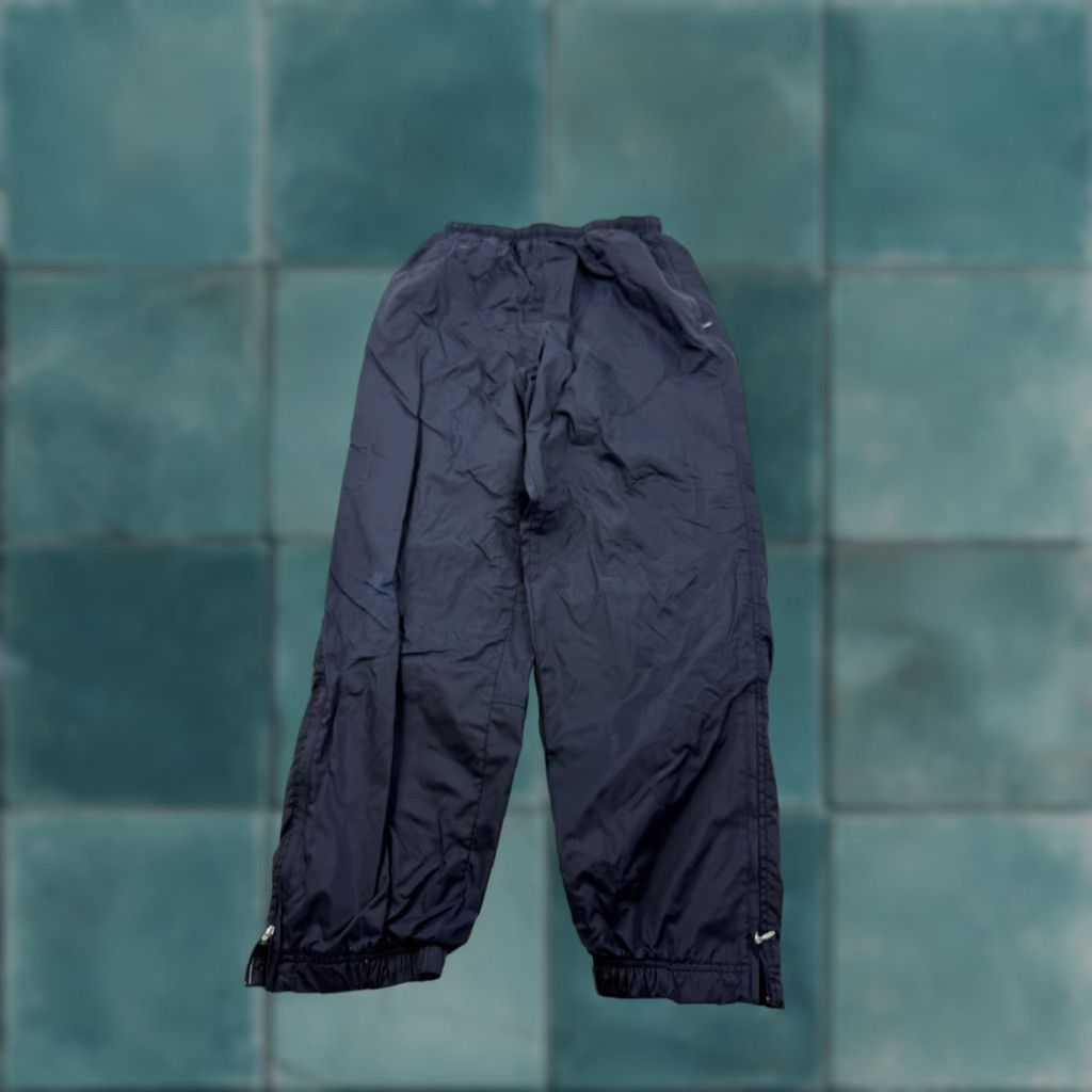 Nike VINTAGE Nike Track Pants Mens M Blue Windbreaker Elastic Cuffs Zip Pockets Running & Jogging Gym & Training Walking Size US 31 - 1 Thumbnail