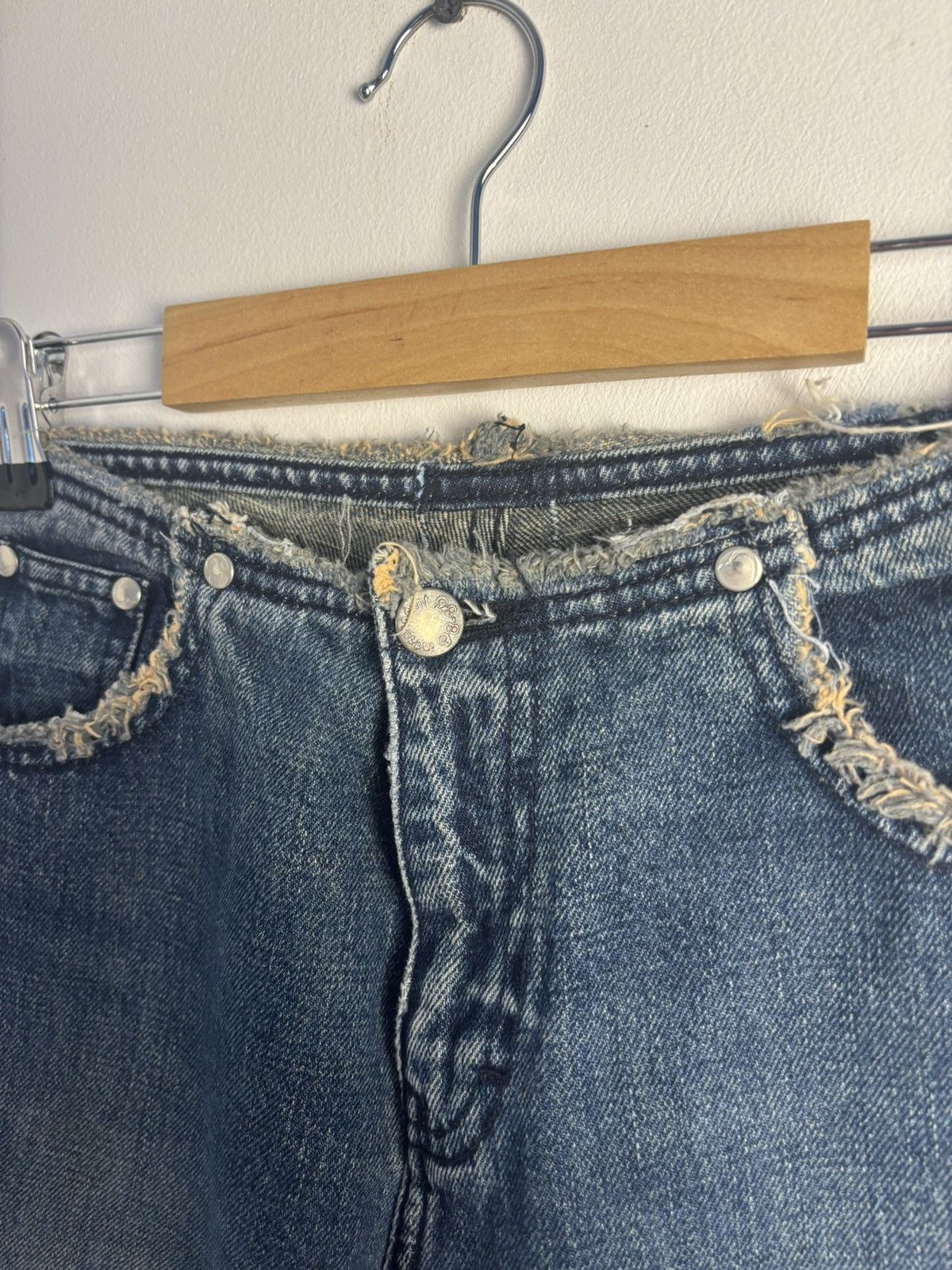 Japanese Brand Vintage Y2K Lowrise Flare Washed Jeans Size 28" / US 6 / IT 42 - 7 Thumbnail