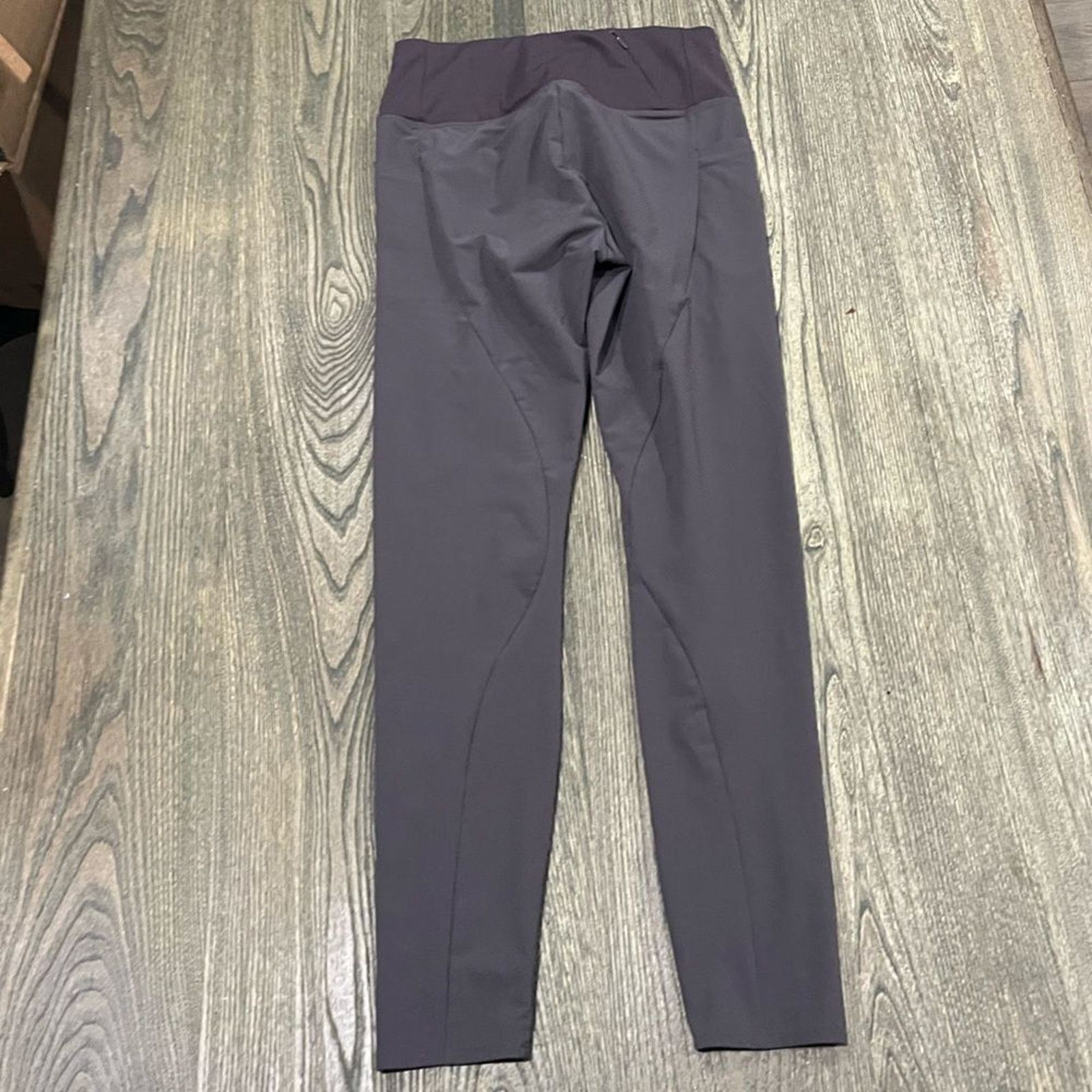 Athleta Athleta Womens Quest Hybrid Hiking Tight Leggings Stretch Size 28" / US 6 / IT 42 - 8 Thumbnail