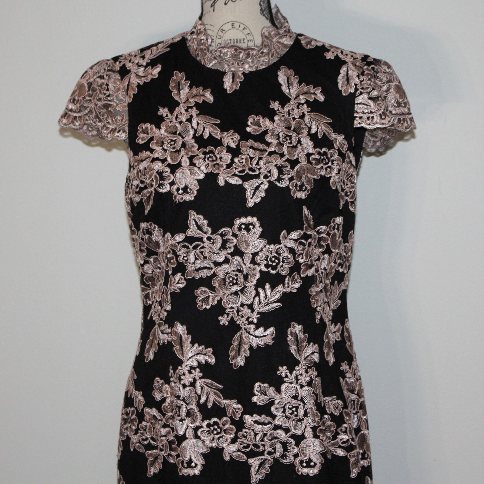 Laundry by Shelli Segal Mock-Neck Lace Sheath Dress in size 10 NWT MSRP $228 Size L / US 10 / IT 46 - 14 Thumbnail