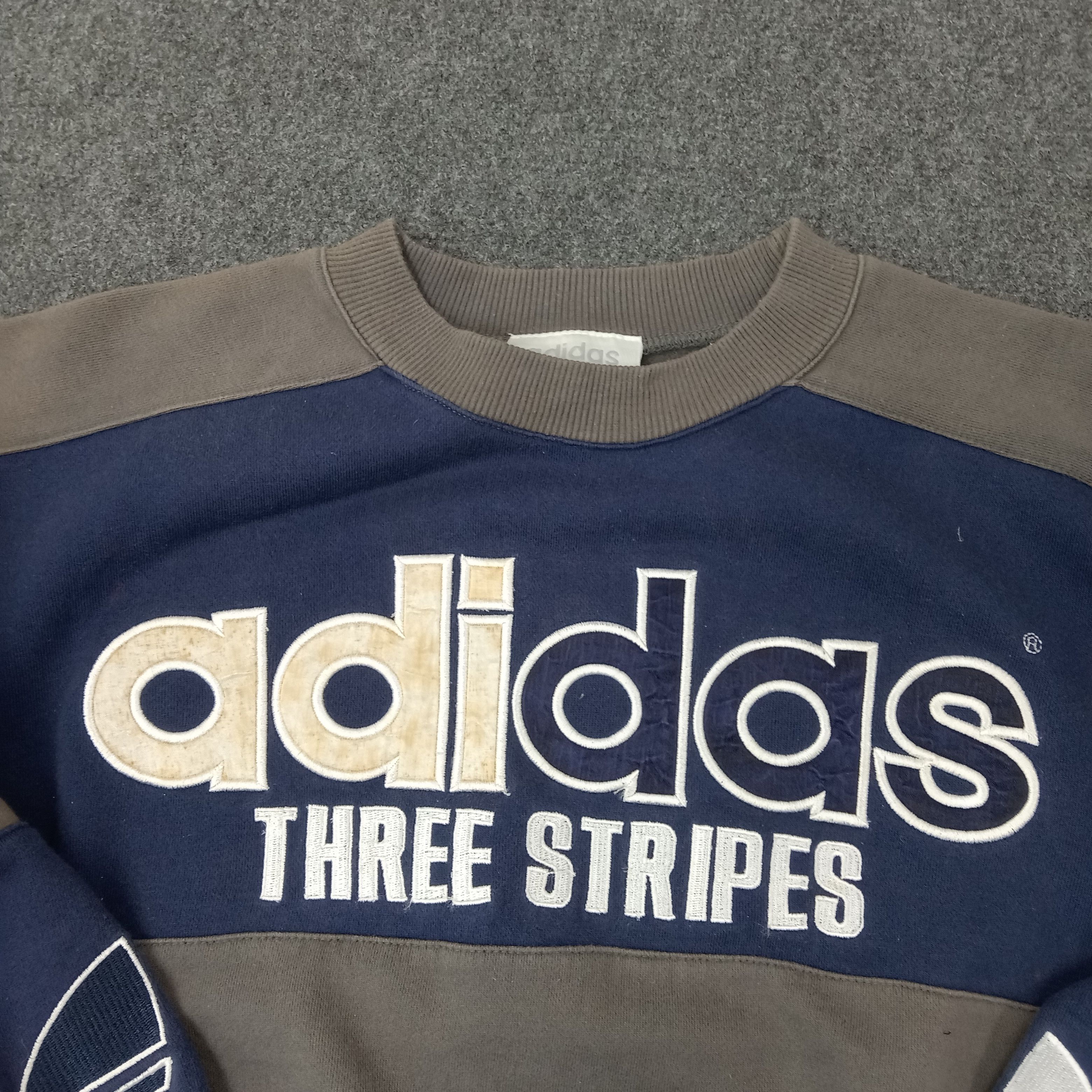 Adidas Adidas Three Stripes Sport Style Sweatshirt C256N20 Size US L / EU 52-54 / 3 - 3 Thumbnail