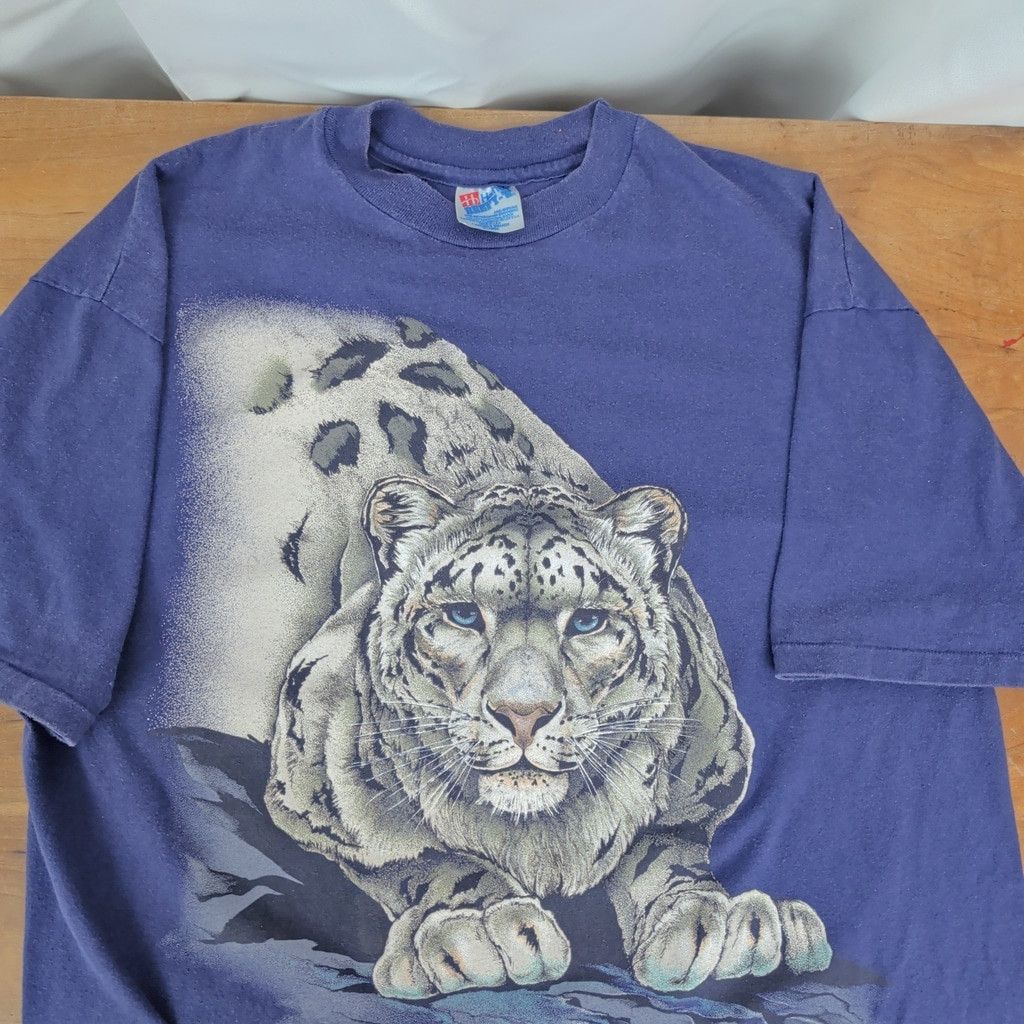 Hanes Vintage Single Stitch USA Made Snow Leopard Purple T-Shirt Size US XL / EU 56 / 4 - 1 Thumbnail
