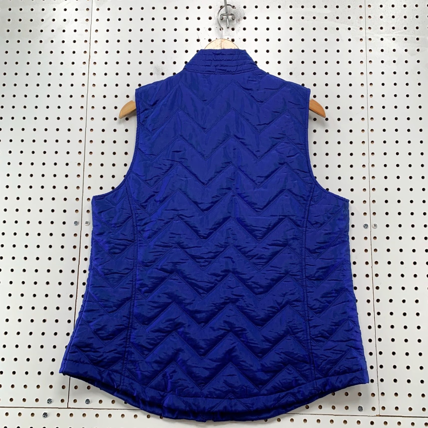 Vintage **VINTAGE NEW Weekend Chico's Women Sleeveless Blue Puffer Vest NWT** User: **NEW Weekend Chico's Women Sleeveless Blue Puffer Vest NWT** Size S / US 4 / IT 40 - 2 Thumbnail