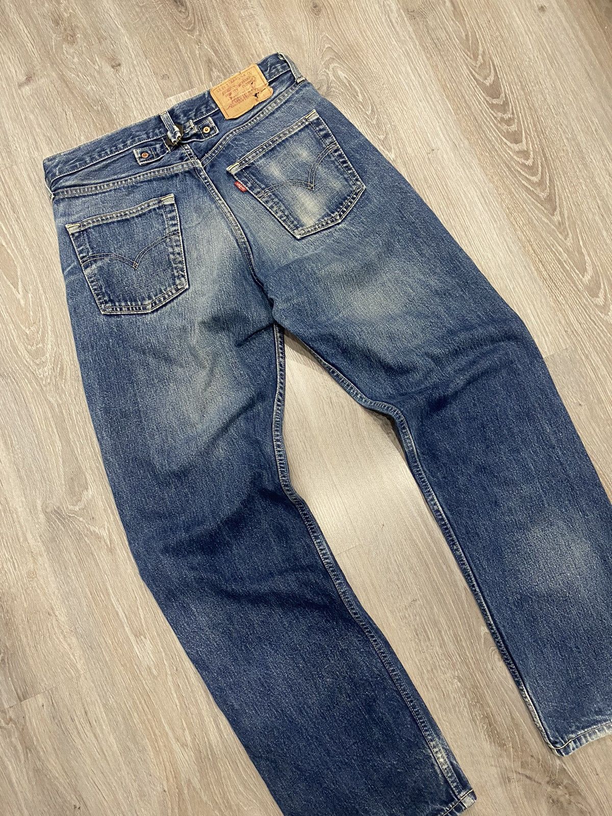 Levi's Very Rare 90s Levi’s 561 04 Cinch Buckle Back Denim Jeans Size US 32 / EU 48 - 4 Thumbnail