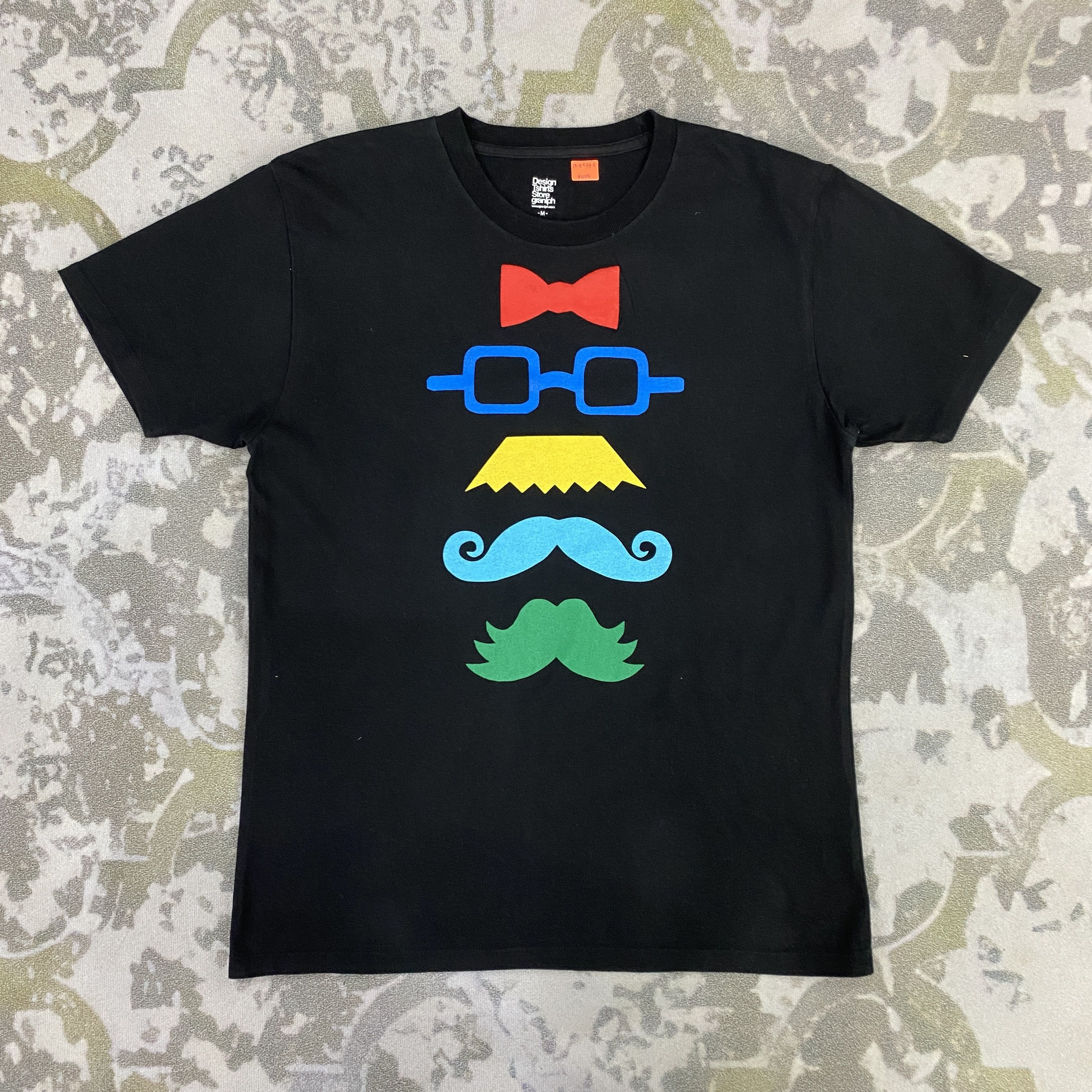 Japanese Brand Vintage Graniph Tshirt - K005 Size US S / EU 44-46 / 1 - 1 Thumbnail