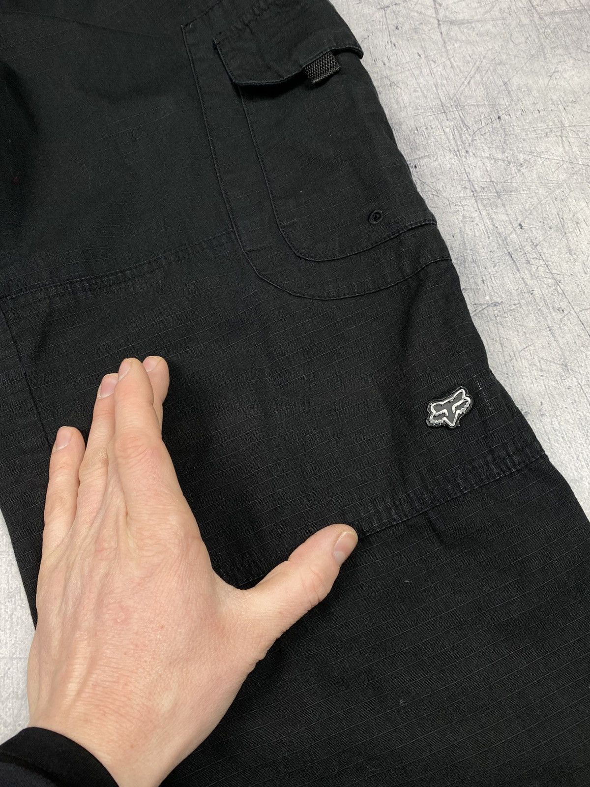 Fox Racing Fox Racing Black Cargo Pants Size 30 Y2K Made In Hong Kong Size US 30 / EU 46 - 14 Thumbnail