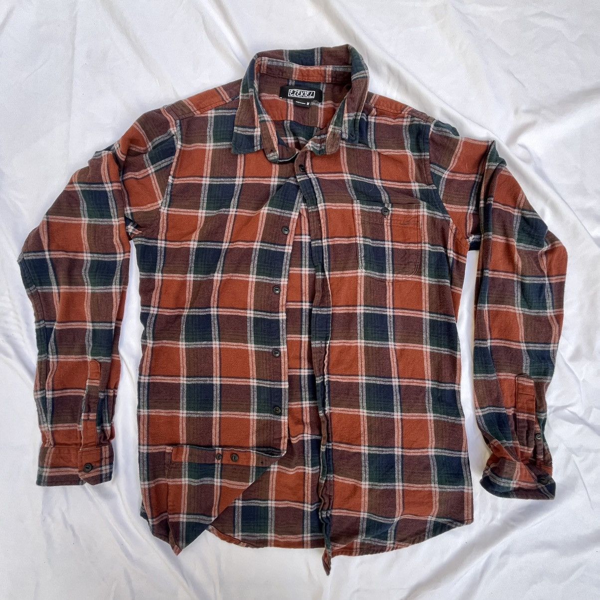 Ezekiel Ezekiel plaid flannel w/ extra buttons Size US M / EU 48-50 / 2 - 1 Thumbnail