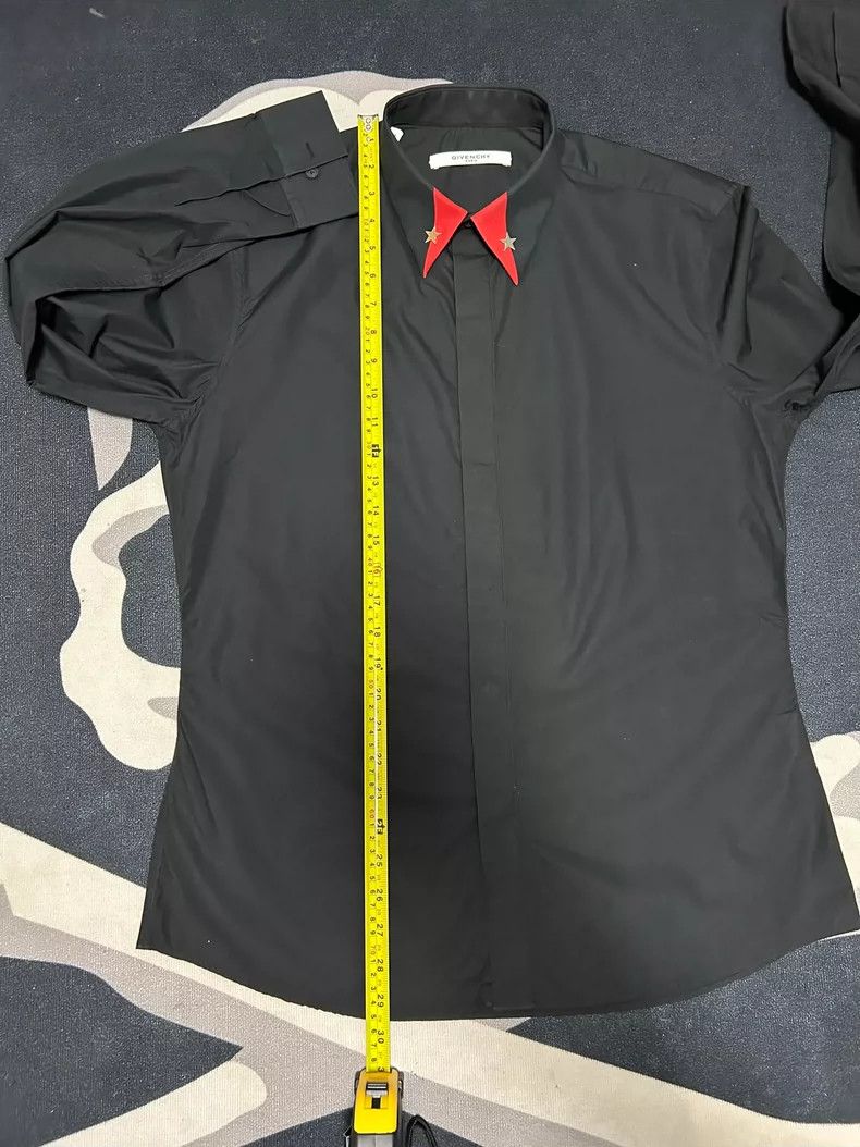 Givenchy Givenchy Shirt with classic black five-pointed star rivet Size US XL / EU 56 / 4 - 7 Thumbnail