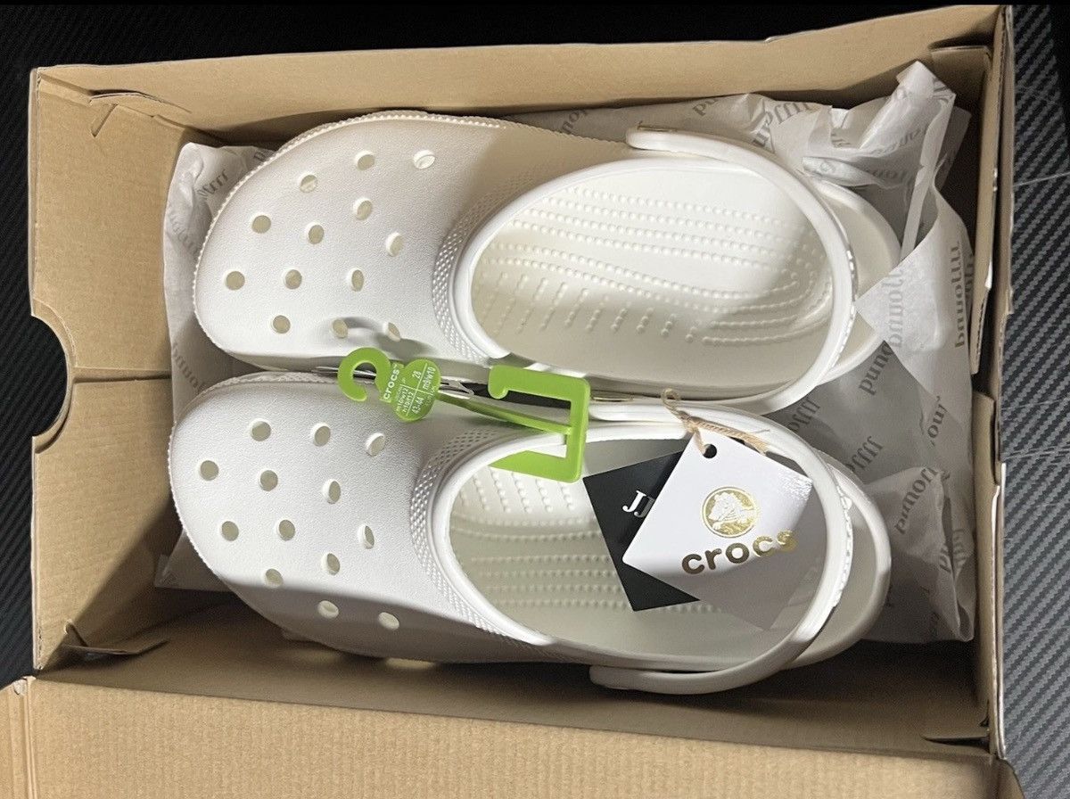 JJJJound JJJJound x Crocs Classic Clog White Size US 10 (M) - In Hand Size US 10 / EU 43 - 2 Thumbnail