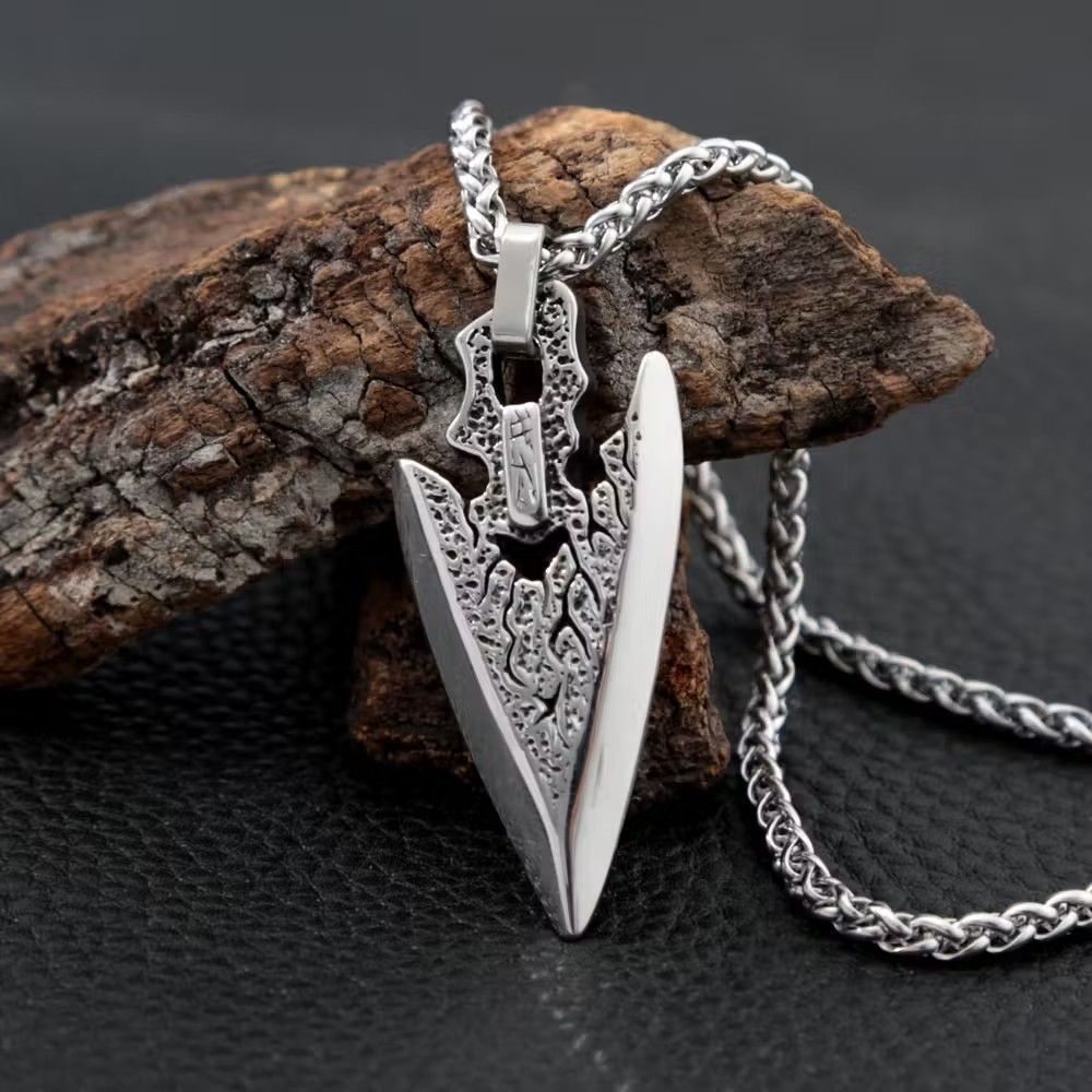 Jewelry Arrowhead Long Chain Necklace Size ONE SIZE - 1 Thumbnail