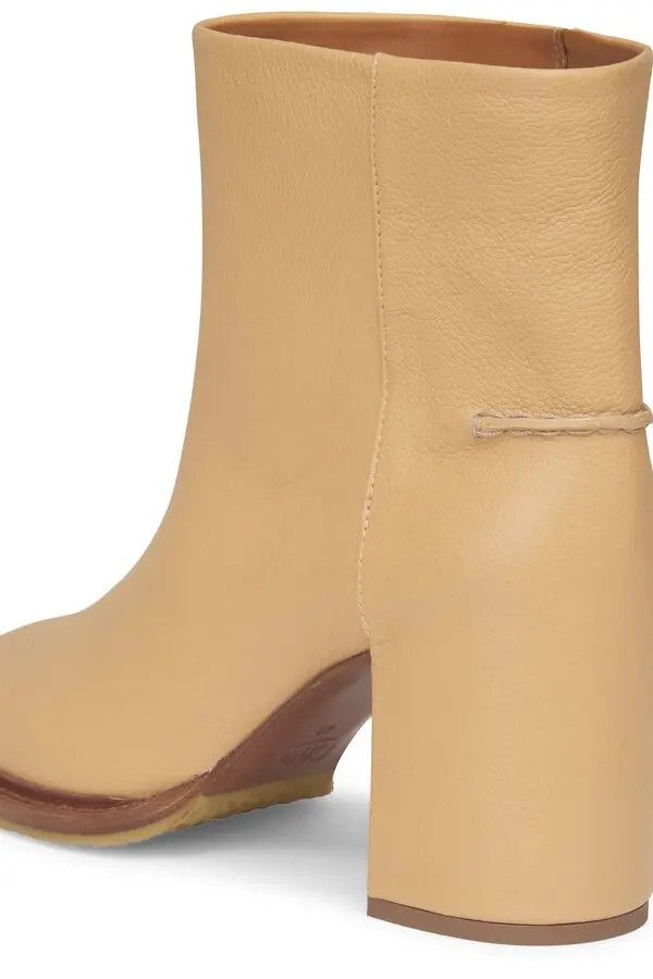 Chloe o1y0825 Ankle Boots in Camel Size US 7.5 / IT 37.5 - 2 Thumbnail