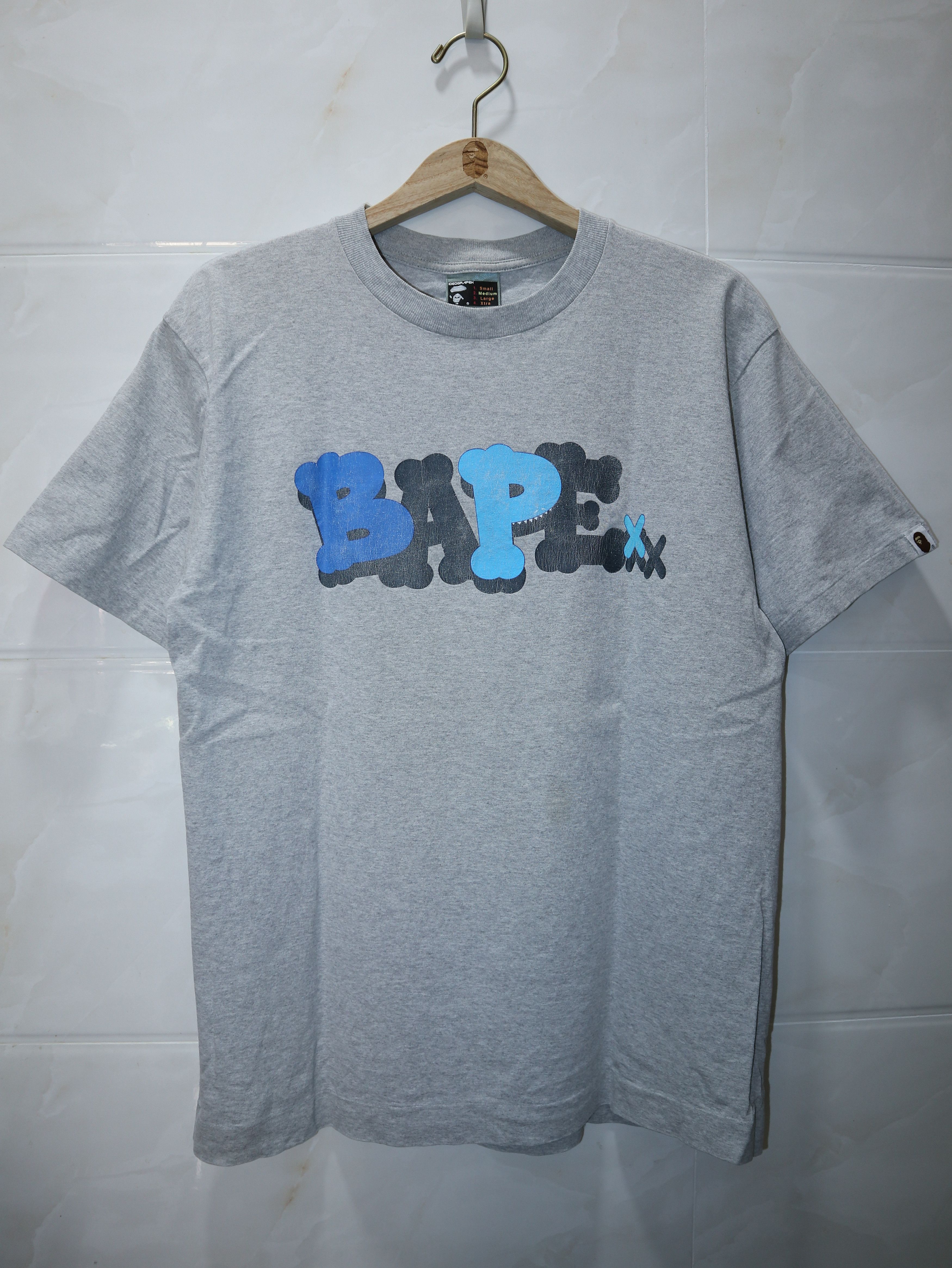Bape × Kaws Bape x Kaws Logo Tee Size US M / EU 48-50 / 2 - 1 Thumbnail