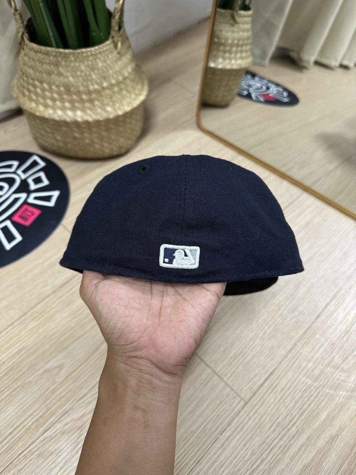 MLB × New York Yankees × Vintage New York Yankees Exclusive For MLB Players On Field Cap Size ONE SIZE - 5 Thumbnail