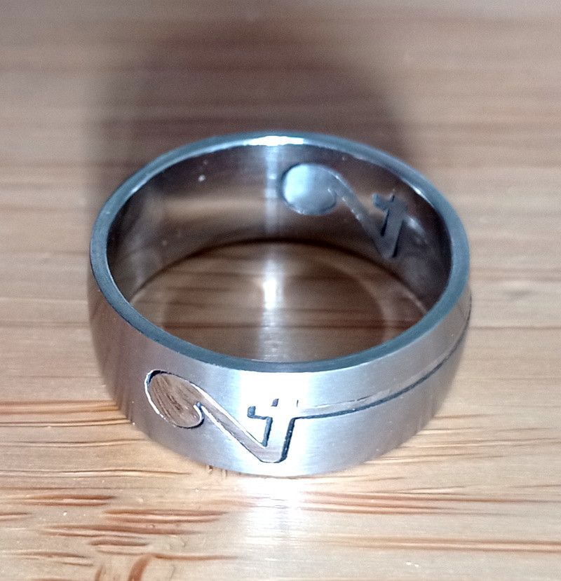 Vintage Vintage Punk Emboss Music Initial Silver Goth Ring Unique Size ONE SIZE - 1 Thumbnail