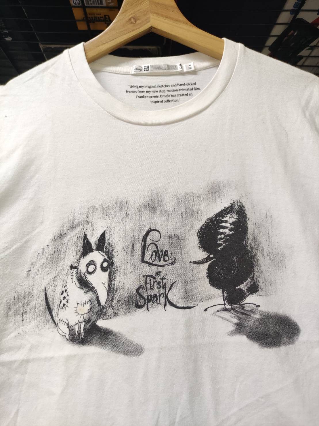 Disney Uniqlo X Disney Frankenweenie "Sparky&Persephone" T-Shirt Size US M / EU 48-50 / 2 - 1 Thumbnail