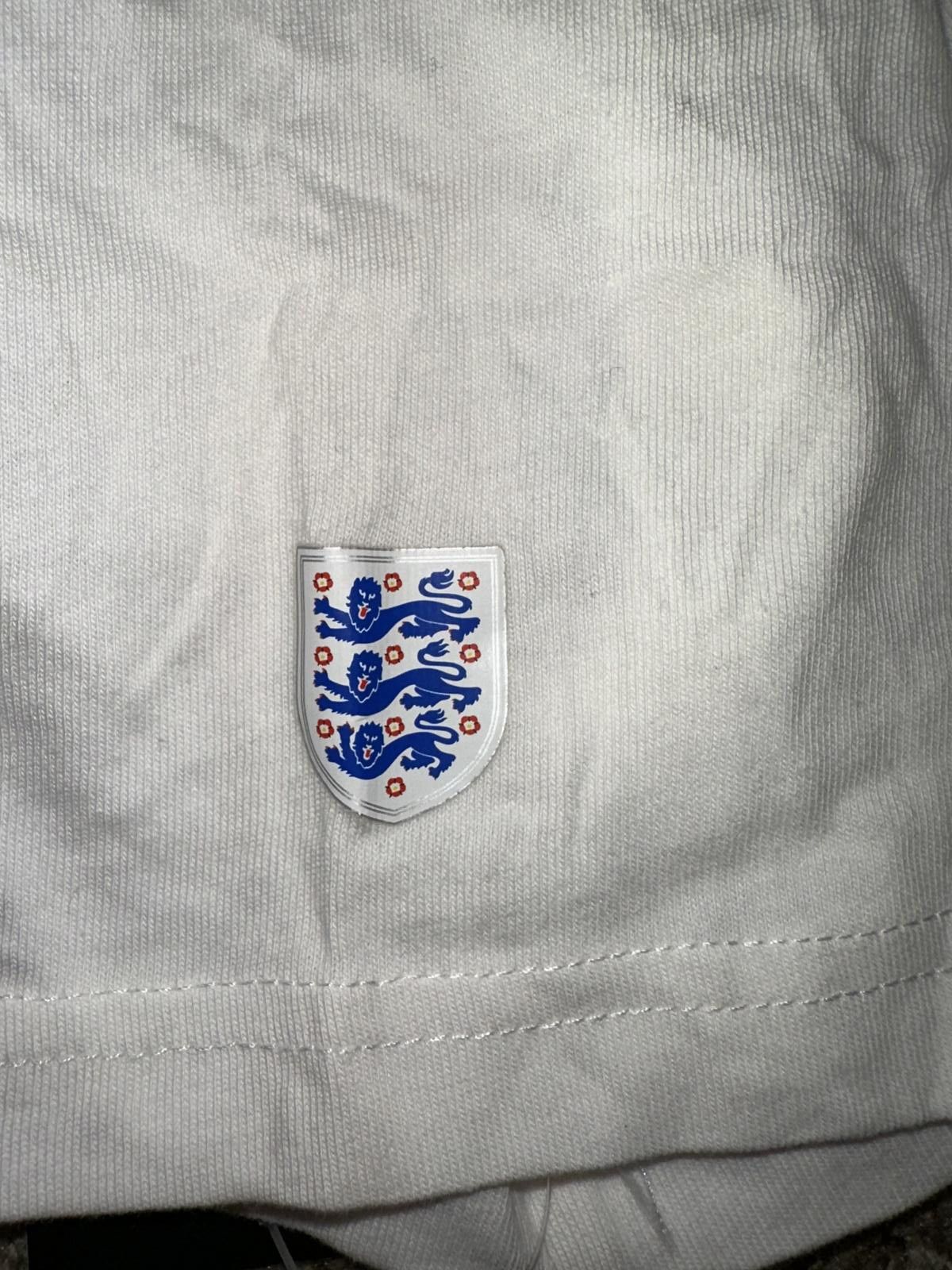 Nike Nike Men’s Core Type England National White Spellout Graphic Football/soccer Tee Size US S / EU 44-46 / 1 - 3 Thumbnail