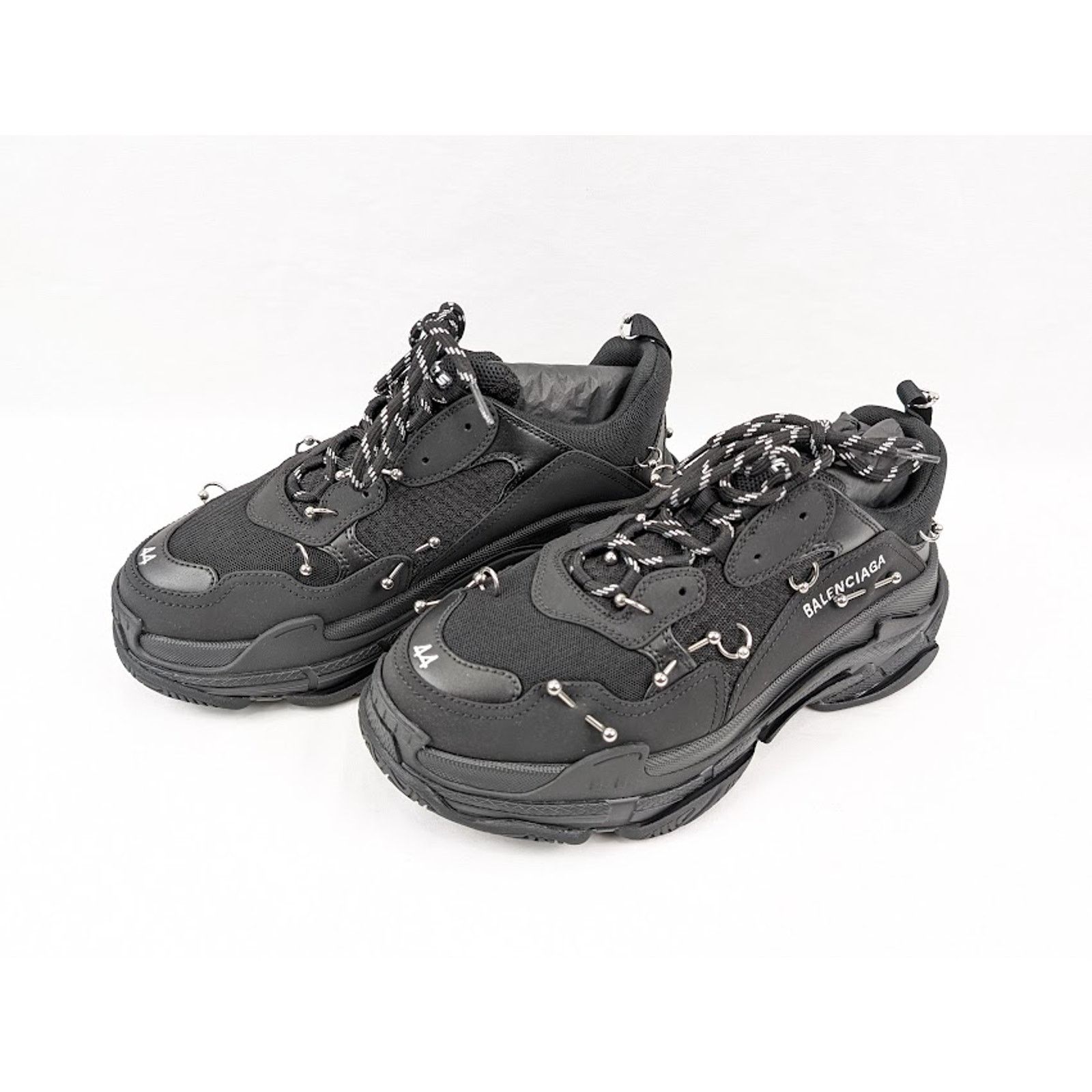 Balenciaga o1rshd1 Triple S Soccer Sneakers in Black/Silver Size US 13 / EU 46 - 19 Thumbnail