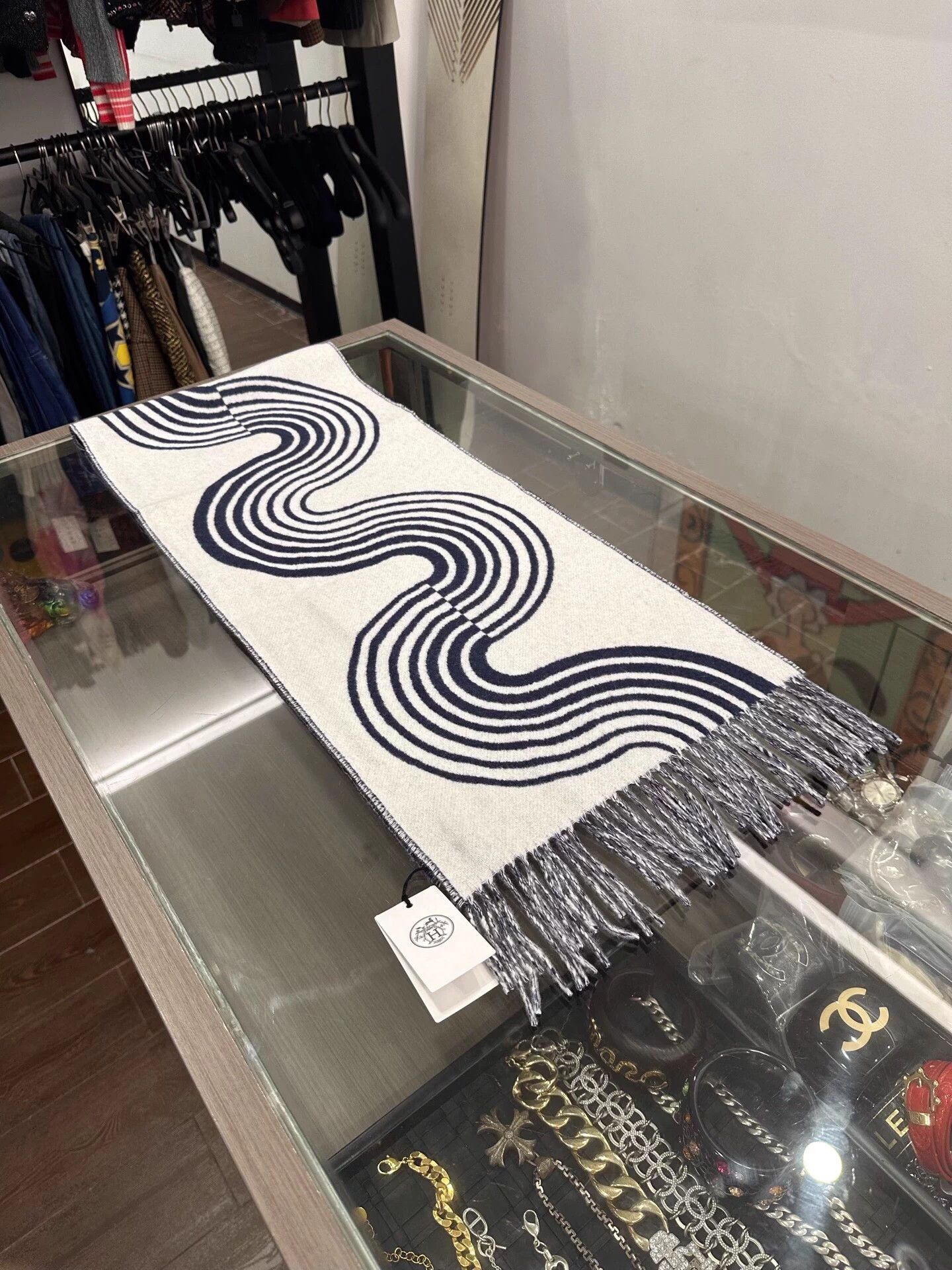 Hermes Hermes Navy & White Wavy Logo Cashmere Scarf Size ONE SIZE - 7 Thumbnail