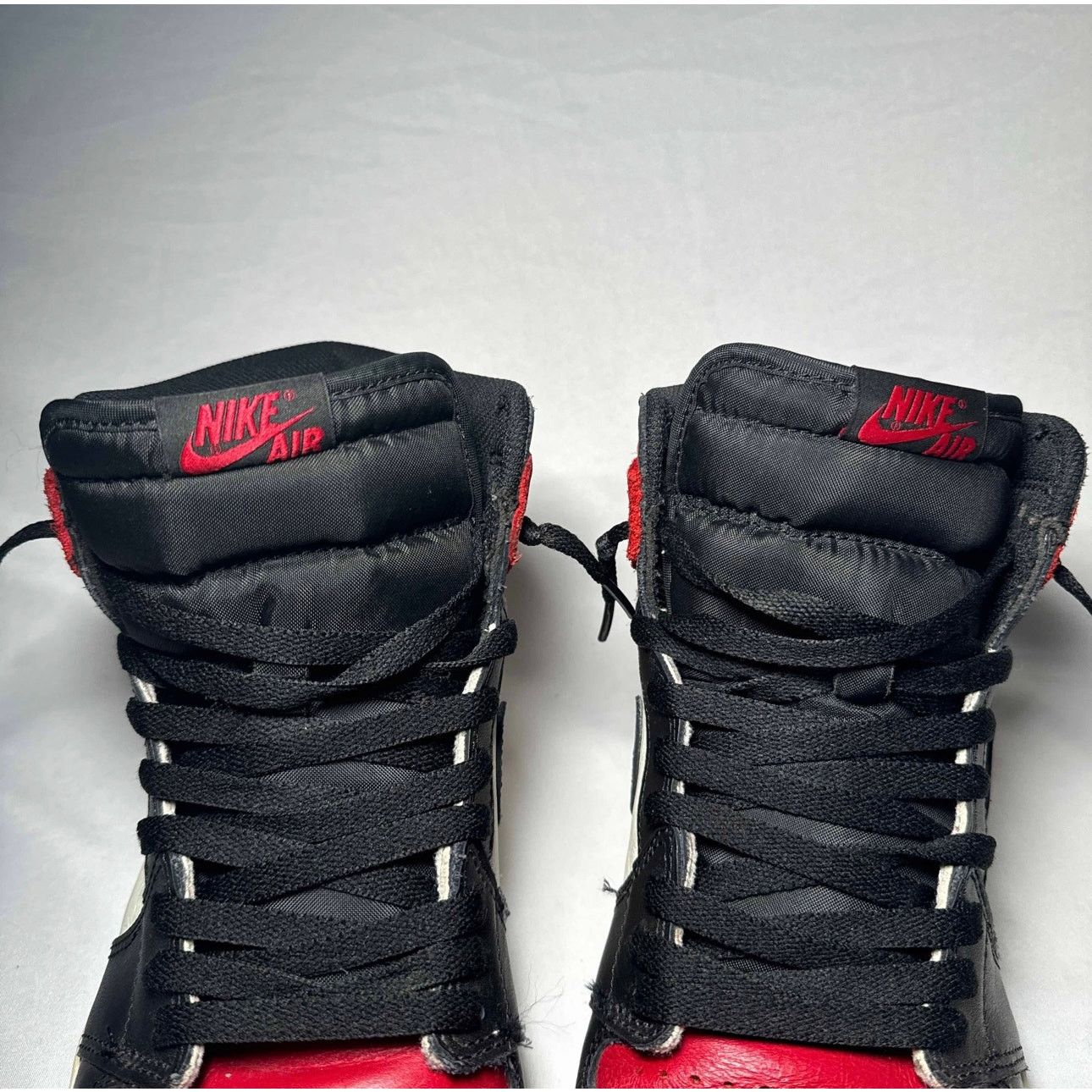 Jordan Brand × Nike Size 11 Nike Air Jordan 1 Retro High OG Bred Toe Men's Shoes Size US 11 / EU 44 - 9 Thumbnail