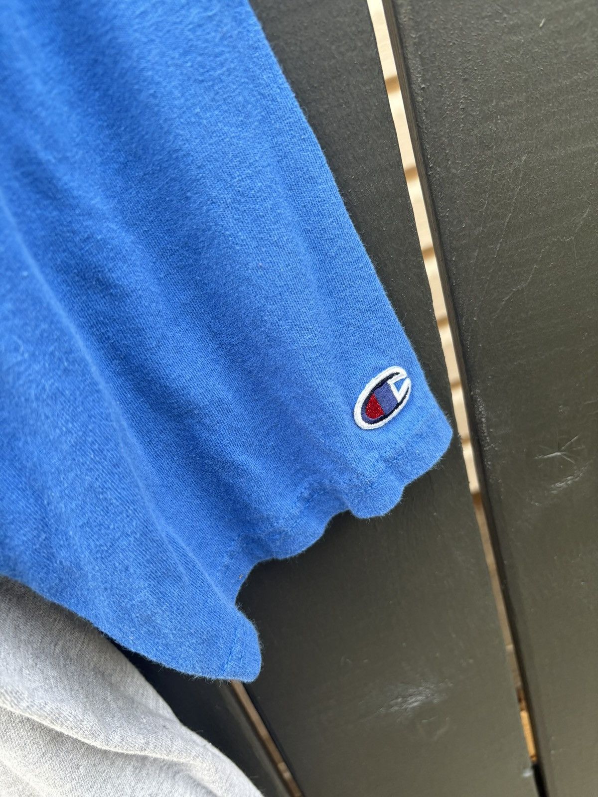 Champion Champion Vintage Streetwear Hype Long Sleeve T-shirt Size US XL / EU 56 / 4 - 3 Thumbnail