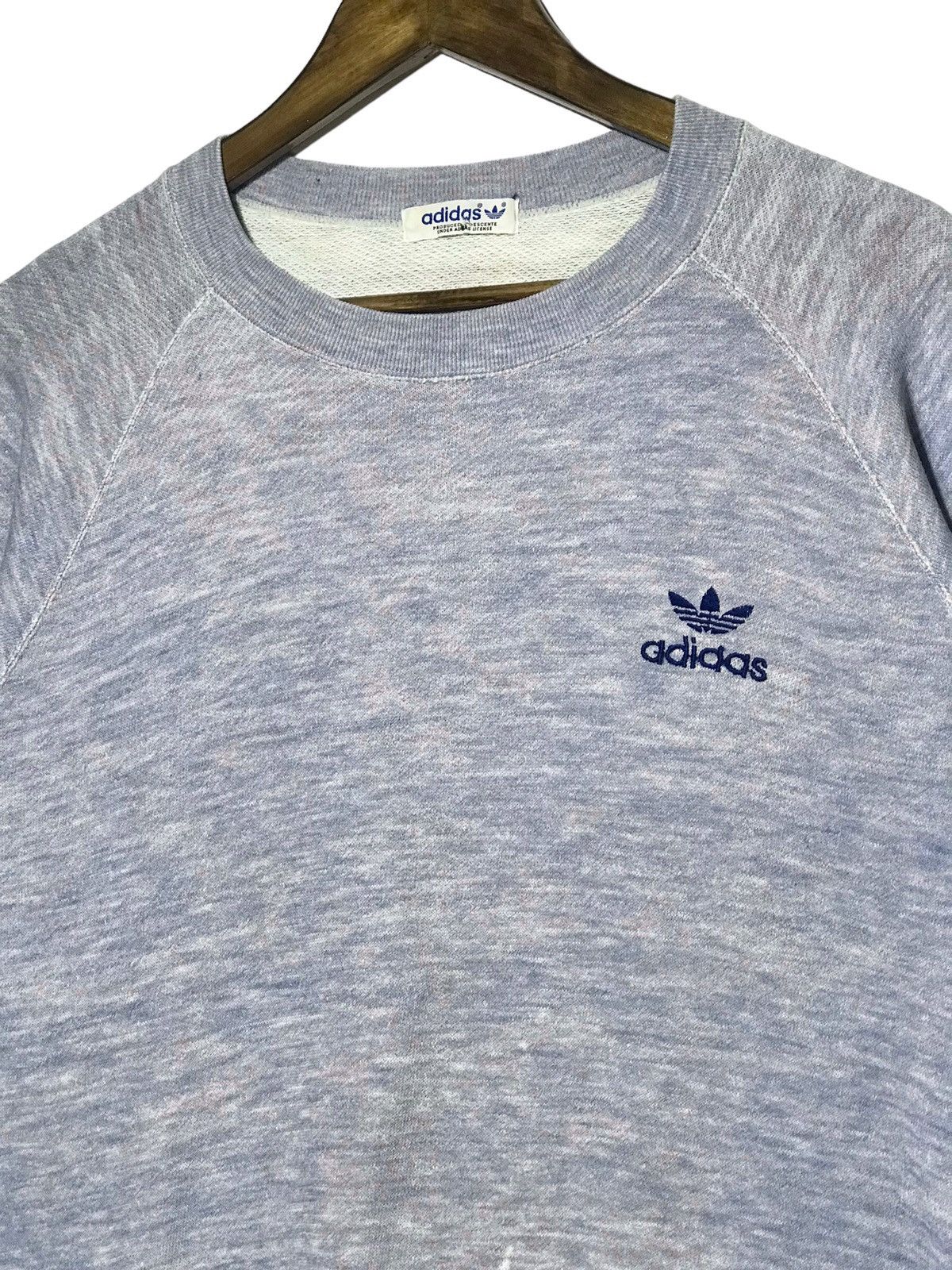 Adidas × Vintage Vintage Adidas Small Navy Logo Sweatshirt Size US S / EU 44-46 / 1 - 3 Thumbnail