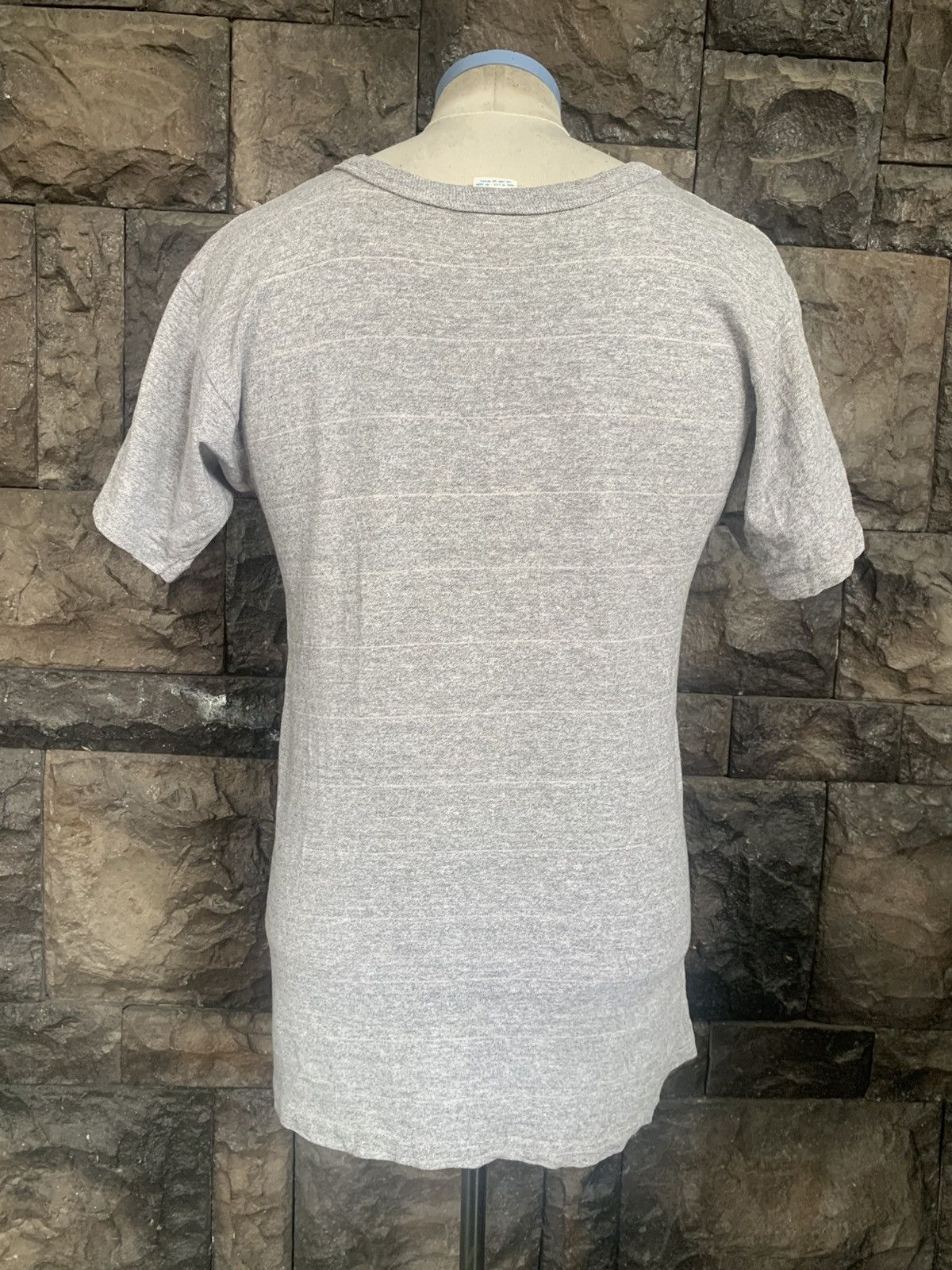 Champion Vintage 80s Champion Tri Blend T shirt Size US M / EU 48-50 / 2 - 5 Thumbnail