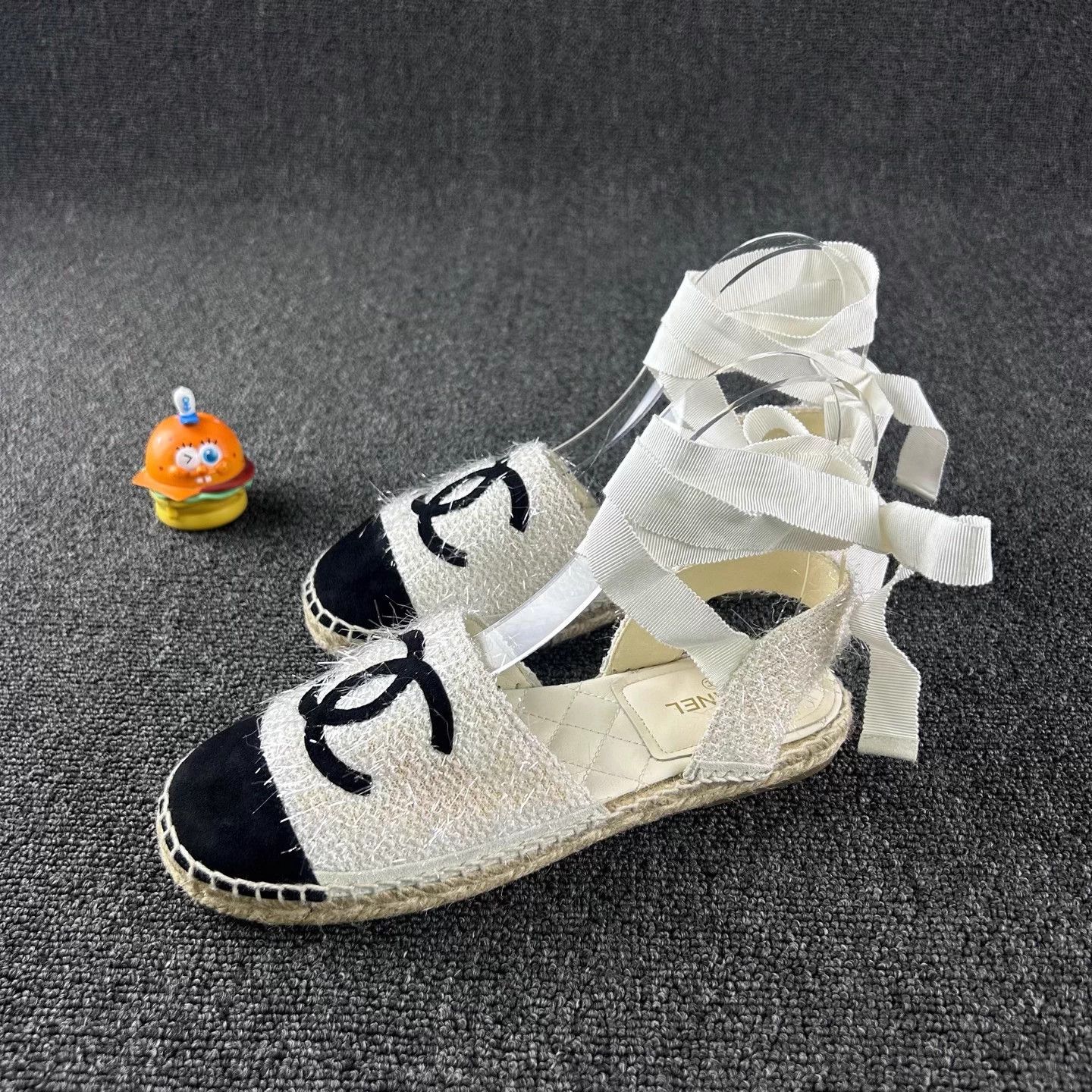 Chanel Chanel Woven Fisherman Shoes Black & White EUR 37 Size US 6 / IT 36 - 1 Thumbnail