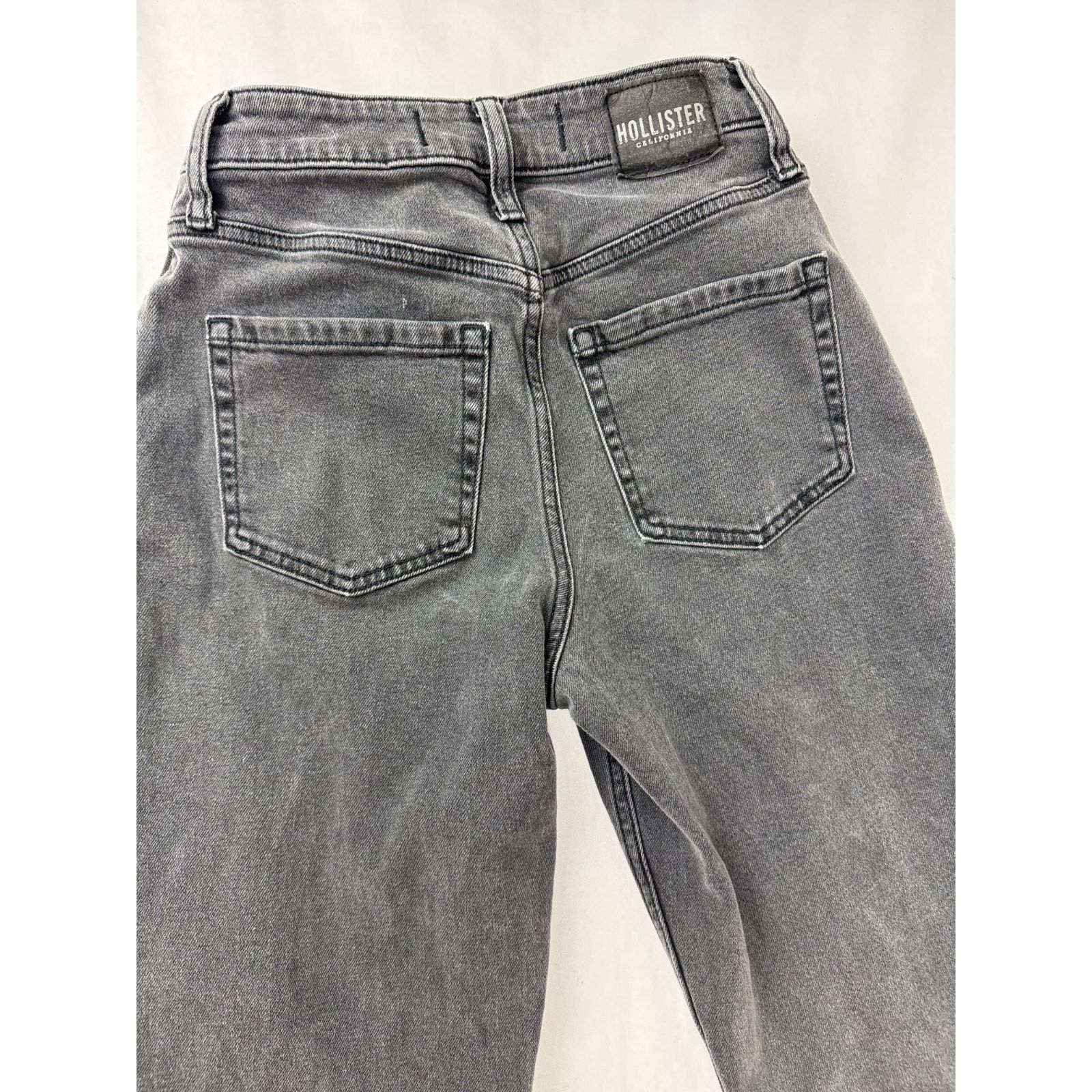Hollister Grunge Hollister Ultra High Rise Dad Jeans Black 2R 26R Size 26" / US 2 / IT 38 - 9 Thumbnail
