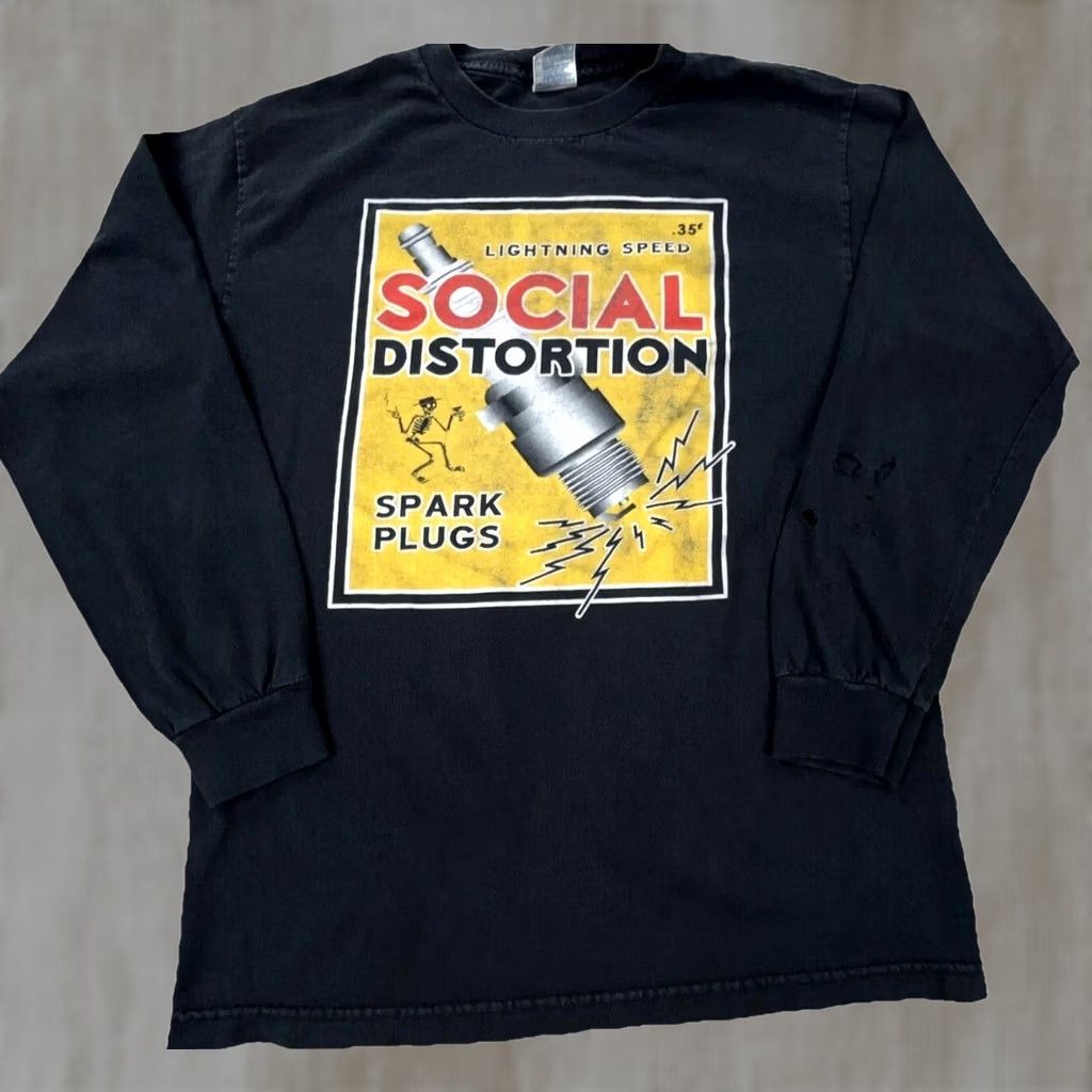 AAA VINTAGE Social Distortion Shirt Men M Black Tee Band Spark Plugs Lightning Logo Graphic Print Rock Retro Hipster 80s 90s Mens Size US M / EU 48-50 / 2 - 1 Thumbnail